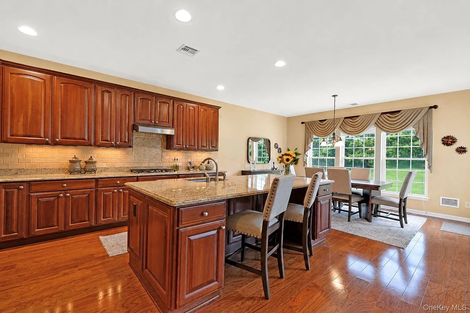 79 Samantha Circle, Southampton, NY, 2 Bedrooms Bedrooms, 8 Rooms Rooms,2 BathroomsBathrooms,Residential,For Rent,Samantha,0,1037089 79 Samantha Circle, Southampton, NY, 2 Bedrooms Bedrooms, 8 Rooms Rooms,2 BathroomsBathrooms,Residential,For Rent,Samantha,0,1037089