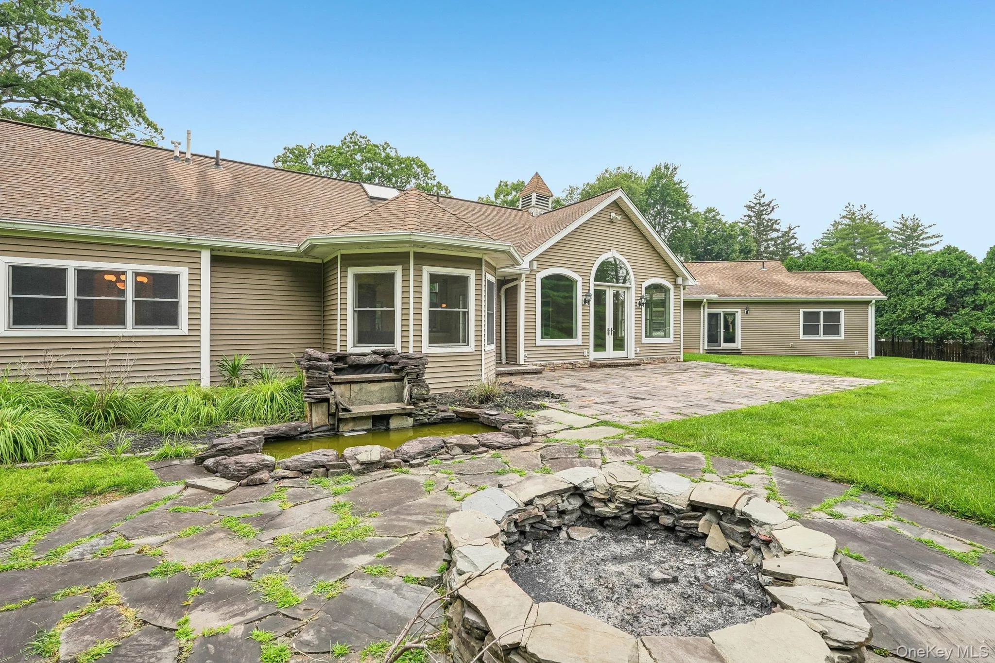 55 Strawtown Road, Clarkstown, NY, 5 Bedrooms Bedrooms, 14 Rooms Rooms,3 BathroomsBathrooms,Residential,For Rent,Strawtown,0,1037097 55 Strawtown Road, Clarkstown, NY, 5 Bedrooms Bedrooms, 14 Rooms Rooms,3 BathroomsBathrooms,Residential,For Rent,Strawtown,0,1037097
