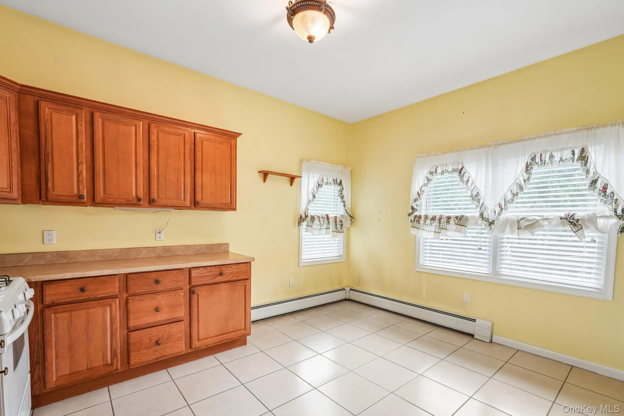 55 Strawtown Road, Clarkstown, NY, 5 Bedrooms Bedrooms, 14 Rooms Rooms,3 BathroomsBathrooms,Residential,For Rent,Strawtown,0,1037097 55 Strawtown Road, Clarkstown, NY, 5 Bedrooms Bedrooms, 14 Rooms Rooms,3 BathroomsBathrooms,Residential,For Rent,Strawtown,0,1037097