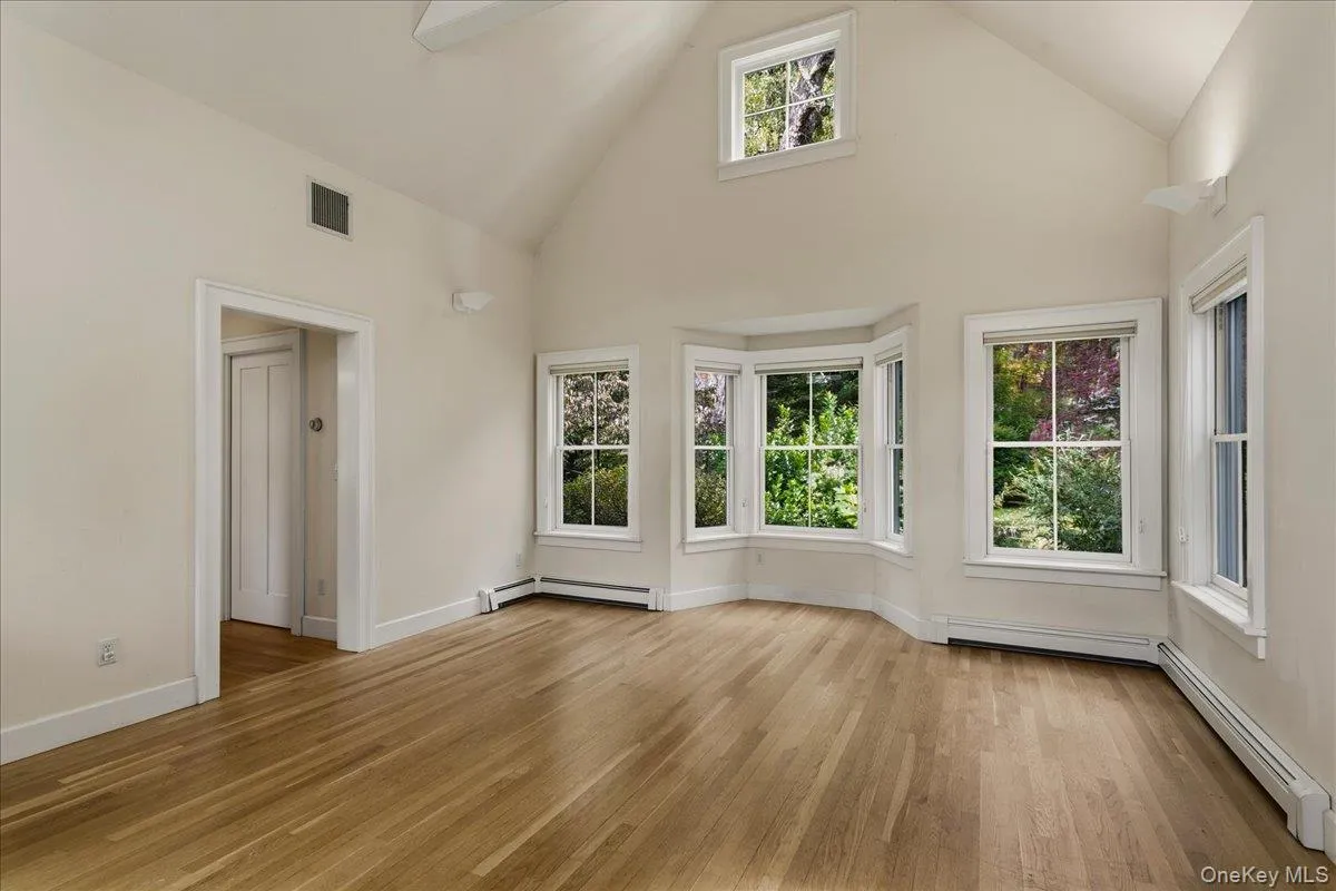 100 Whitlockville Road, Bedford, NY, 3 Bedrooms Bedrooms, 8 Rooms Rooms,3 BathroomsBathrooms,Residential,For Rent,Whitlockville,0,1037099 100 Whitlockville Road, Bedford, NY, 3 Bedrooms Bedrooms, 8 Rooms Rooms,3 BathroomsBathrooms,Residential,For Rent,Whitlockville,0,1037099