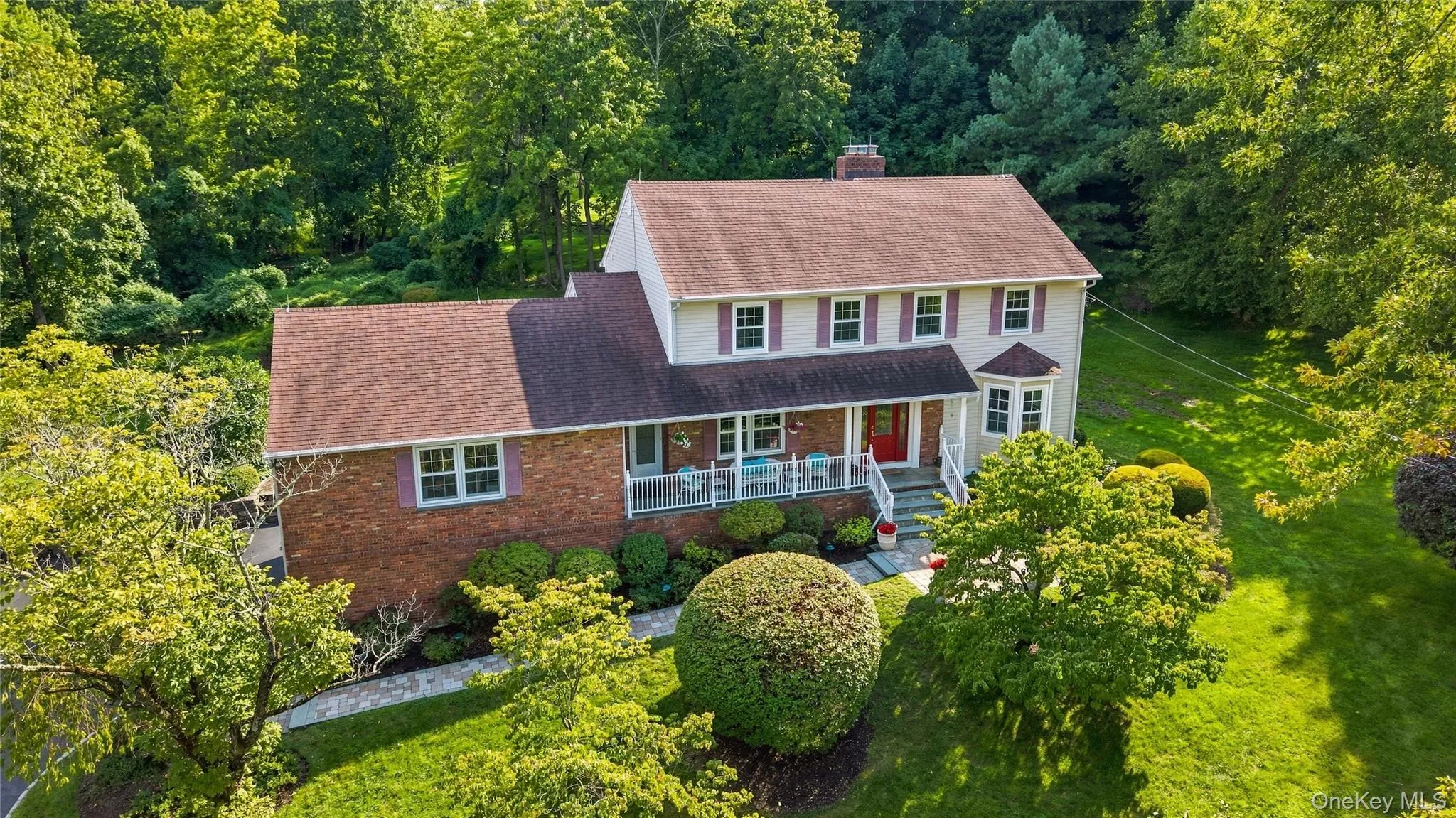 Welcome home to 110 Cypress Ln. Come visit soon. Welcome home to 110 Cypress Ln. Come visit soon.
