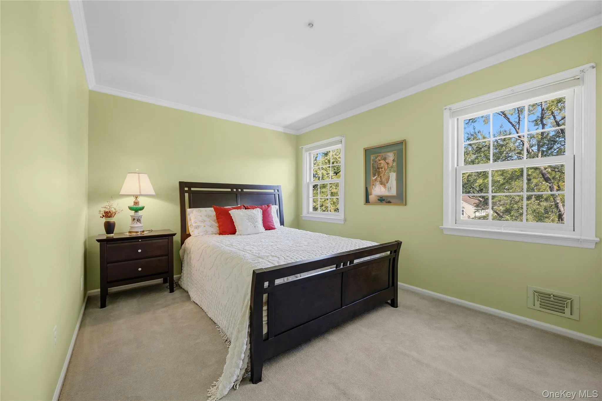 The Third Bedroom has been freshly painted. The Third Bedroom has been freshly painted.