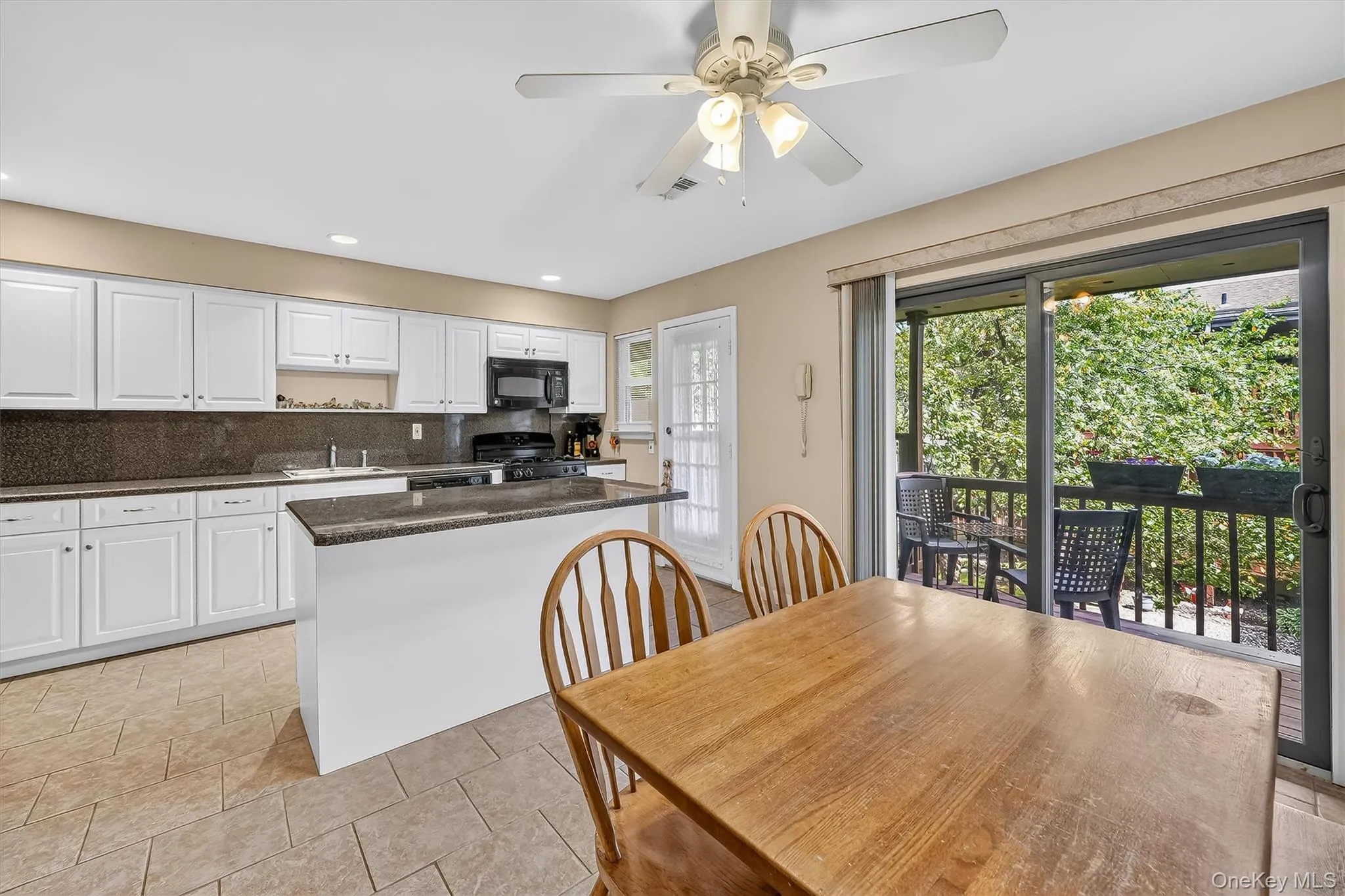 38 Milford Lane, Ramapo, NY, 2 Bedrooms Bedrooms, 7 Rooms Rooms,2 BathroomsBathrooms,Residential,For Rent,Milford,0,1037101 38 Milford Lane, Ramapo, NY, 2 Bedrooms Bedrooms, 7 Rooms Rooms,2 BathroomsBathrooms,Residential,For Rent,Milford,0,1037101