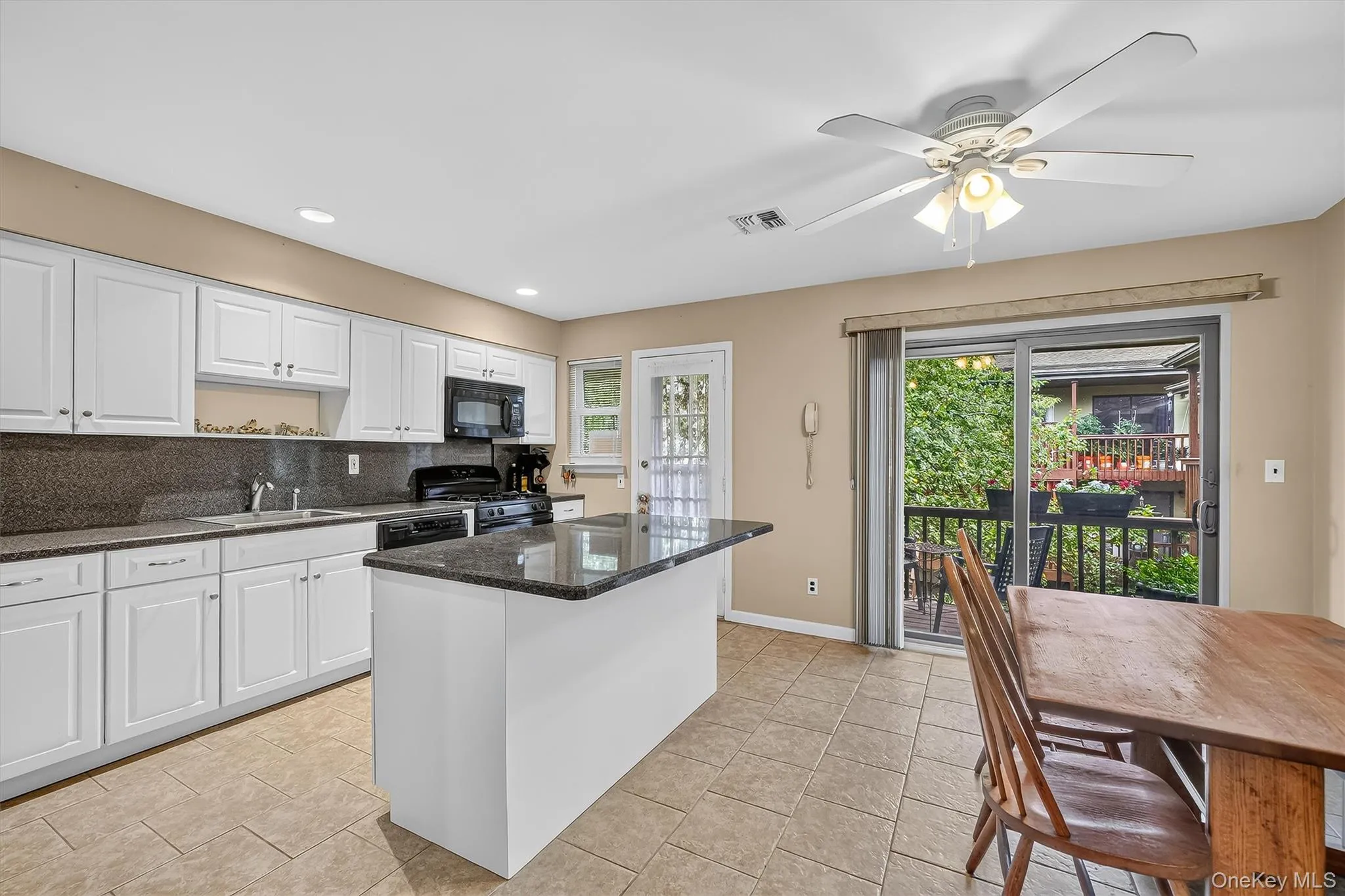 38 Milford Lane, Ramapo, NY, 2 Bedrooms Bedrooms, 7 Rooms Rooms,2 BathroomsBathrooms,Residential,For Rent,Milford,0,1037101 38 Milford Lane, Ramapo, NY, 2 Bedrooms Bedrooms, 7 Rooms Rooms,2 BathroomsBathrooms,Residential,For Rent,Milford,0,1037101