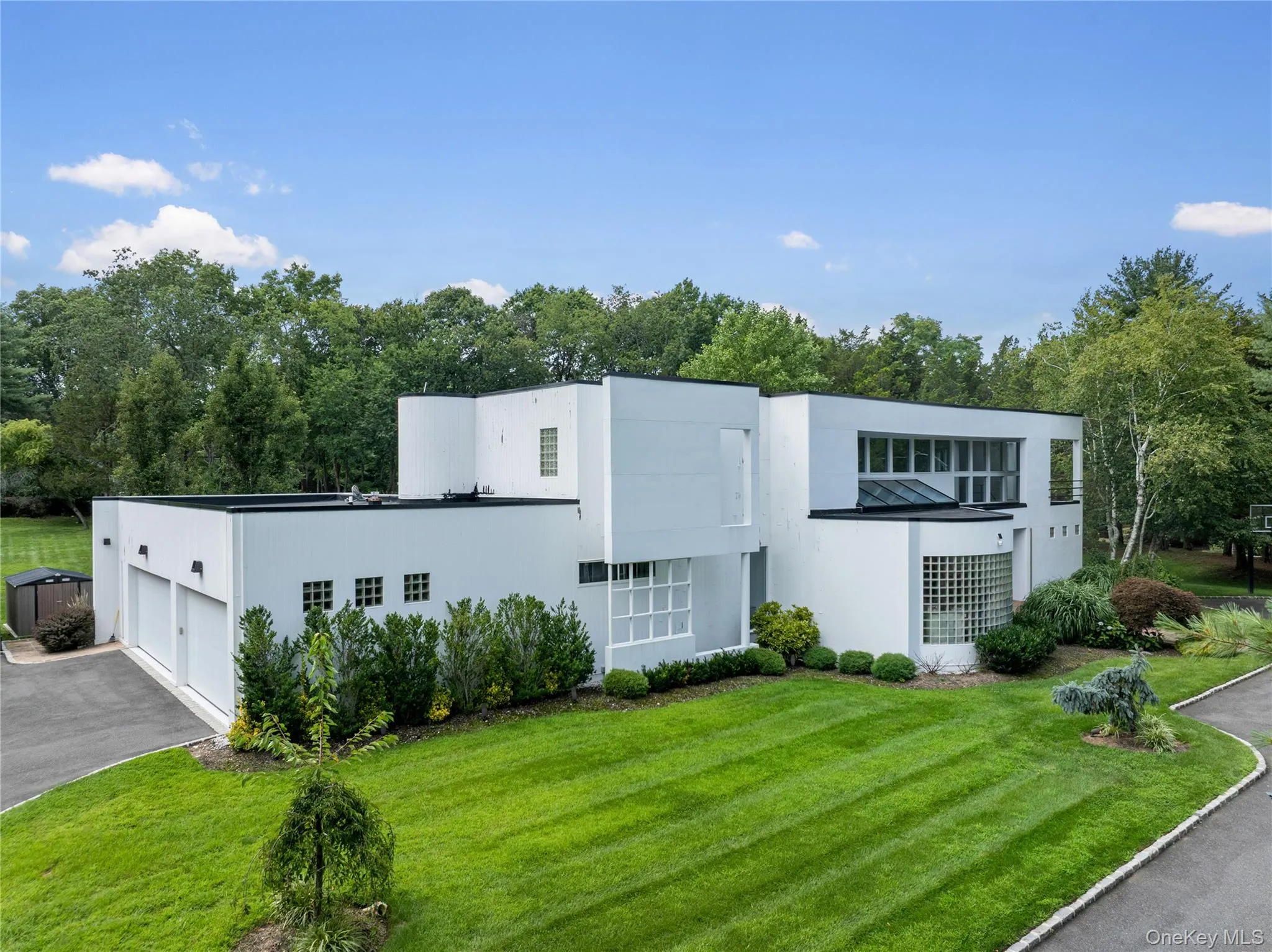 1 Vista Drive, Oyster Bay, NY, 6 Bedrooms Bedrooms, 10 Rooms Rooms,6 BathroomsBathrooms,Residential,For Rent,Vista,0,1037102 1 Vista Drive, Oyster Bay, NY, 6 Bedrooms Bedrooms, 10 Rooms Rooms,6 BathroomsBathrooms,Residential,For Rent,Vista,0,1037102