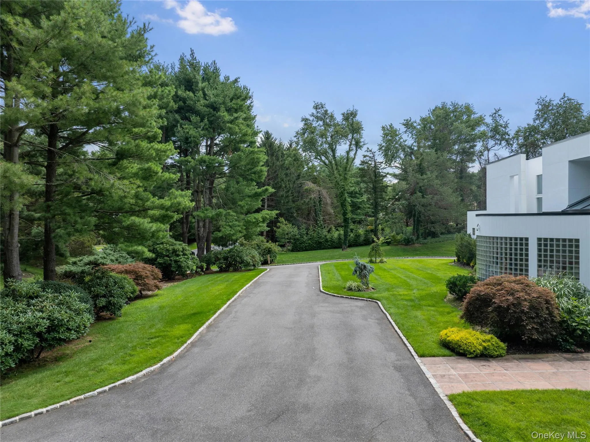 1 Vista Drive, Oyster Bay, NY, 6 Bedrooms Bedrooms, 10 Rooms Rooms,6 BathroomsBathrooms,Residential,For Rent,Vista,0,1037102 1 Vista Drive, Oyster Bay, NY, 6 Bedrooms Bedrooms, 10 Rooms Rooms,6 BathroomsBathrooms,Residential,For Rent,Vista,0,1037102