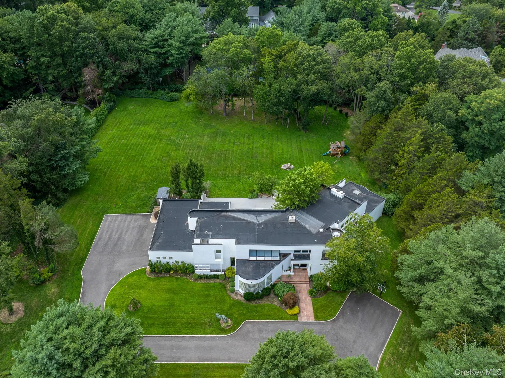 1 Vista Drive, Oyster Bay, NY, 6 Bedrooms Bedrooms, 10 Rooms Rooms,6 BathroomsBathrooms,Residential,For Rent,Vista,0,1037102 1 Vista Drive, Oyster Bay, NY, 6 Bedrooms Bedrooms, 10 Rooms Rooms,6 BathroomsBathrooms,Residential,For Rent,Vista,0,1037102