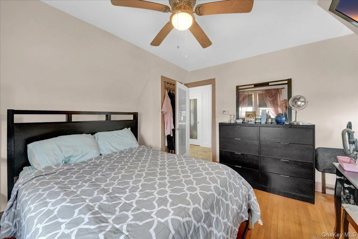 3161 Wissman Avenue, New York, NY, 2 Bedrooms Bedrooms, 6 Rooms Rooms,1 BathroomBathrooms,Residential,For Rent,Wissman,0,1037106 3161 Wissman Avenue, New York, NY, 2 Bedrooms Bedrooms, 6 Rooms Rooms,1 BathroomBathrooms,Residential,For Rent,Wissman,0,1037106