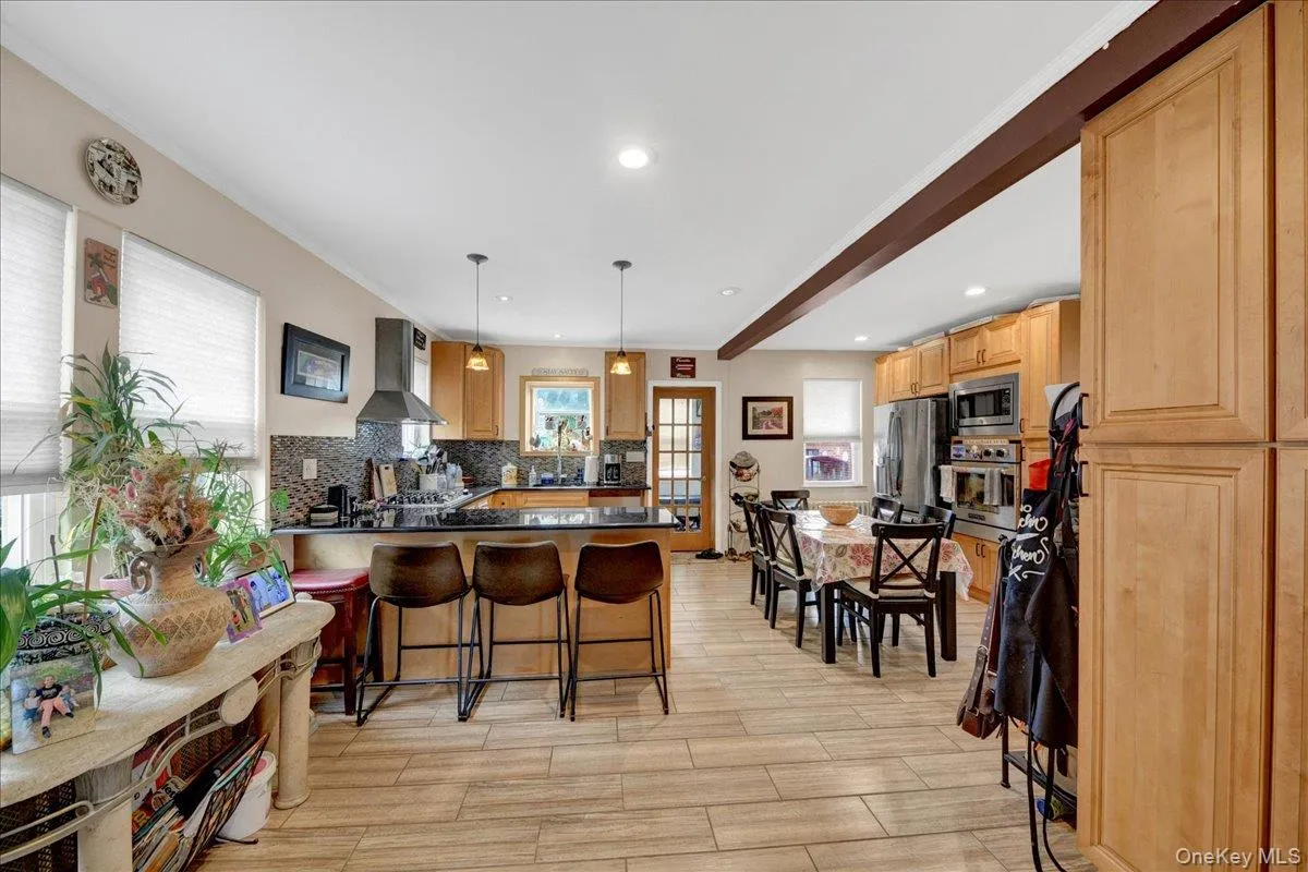 3161 Wissman Avenue, New York, NY, 2 Bedrooms Bedrooms, 6 Rooms Rooms,1 BathroomBathrooms,Residential,For Rent,Wissman,0,1037106 3161 Wissman Avenue, New York, NY, 2 Bedrooms Bedrooms, 6 Rooms Rooms,1 BathroomBathrooms,Residential,For Rent,Wissman,0,1037106
