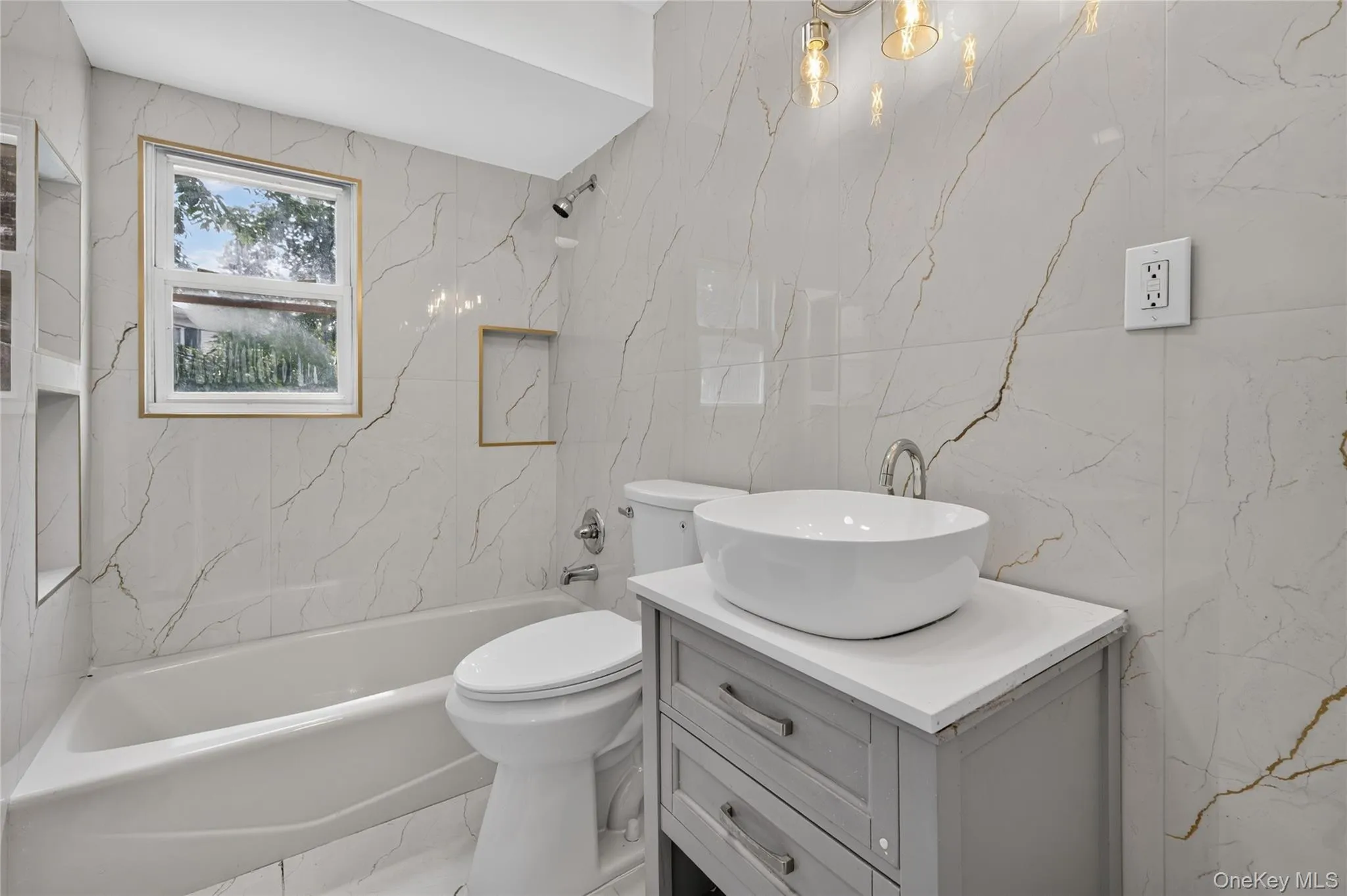 121 Sheridan Avenue, North Hempstead, NY, 4 Bedrooms Bedrooms, 7 Rooms Rooms,2 BathroomsBathrooms,Residential Lease,For Rent,Sheridan,0,1037110 121 Sheridan Avenue, North Hempstead, NY, 4 Bedrooms Bedrooms, 7 Rooms Rooms,2 BathroomsBathrooms,Residential Lease,For Rent,Sheridan,0,1037110