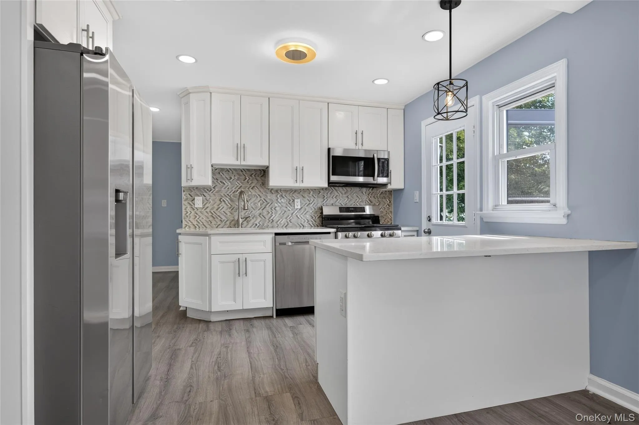 121 Sheridan Avenue, North Hempstead, NY, 4 Bedrooms Bedrooms, 7 Rooms Rooms,2 BathroomsBathrooms,Residential Lease,For Rent,Sheridan,0,1037110 121 Sheridan Avenue, North Hempstead, NY, 4 Bedrooms Bedrooms, 7 Rooms Rooms,2 BathroomsBathrooms,Residential Lease,For Rent,Sheridan,0,1037110