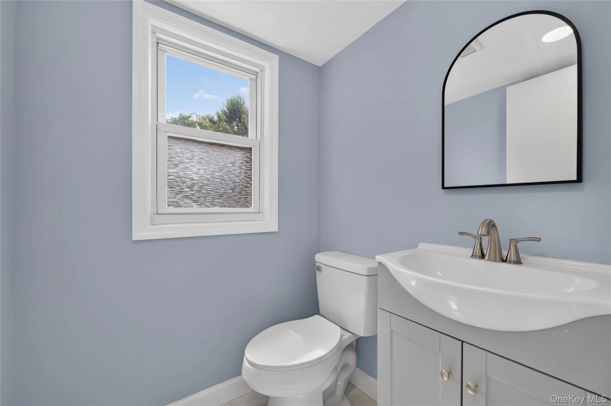 121 Sheridan Avenue, North Hempstead, NY, 4 Bedrooms Bedrooms, 7 Rooms Rooms,2 BathroomsBathrooms,Residential Lease,For Rent,Sheridan,0,1037110 121 Sheridan Avenue, North Hempstead, NY, 4 Bedrooms Bedrooms, 7 Rooms Rooms,2 BathroomsBathrooms,Residential Lease,For Rent,Sheridan,0,1037110