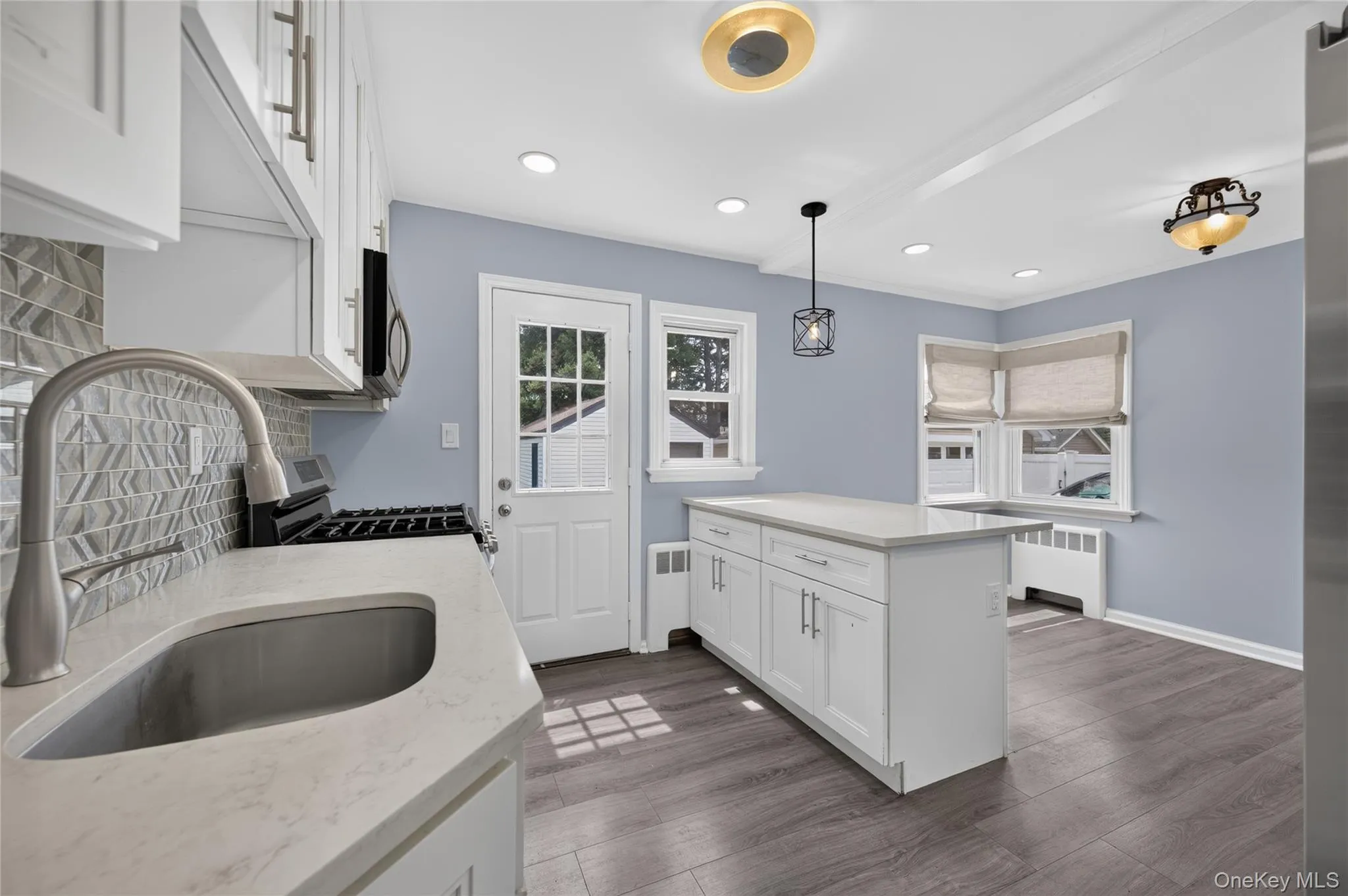 121 Sheridan Avenue, North Hempstead, NY, 4 Bedrooms Bedrooms, 7 Rooms Rooms,2 BathroomsBathrooms,Residential Lease,For Rent,Sheridan,0,1037110 121 Sheridan Avenue, North Hempstead, NY, 4 Bedrooms Bedrooms, 7 Rooms Rooms,2 BathroomsBathrooms,Residential Lease,For Rent,Sheridan,0,1037110
