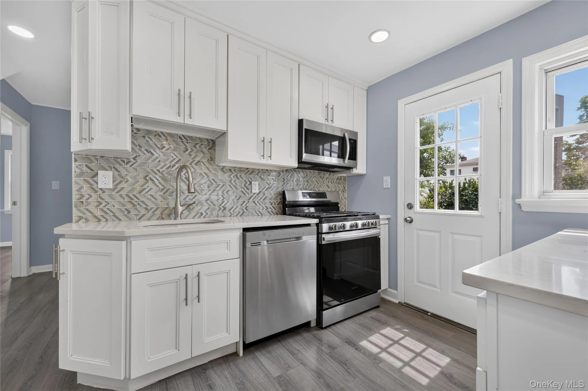 121 Sheridan Avenue, North Hempstead, NY, 4 Bedrooms Bedrooms, 7 Rooms Rooms,2 BathroomsBathrooms,Residential Lease,For Rent,Sheridan,0,1037110 121 Sheridan Avenue, North Hempstead, NY, 4 Bedrooms Bedrooms, 7 Rooms Rooms,2 BathroomsBathrooms,Residential Lease,For Rent,Sheridan,0,1037110