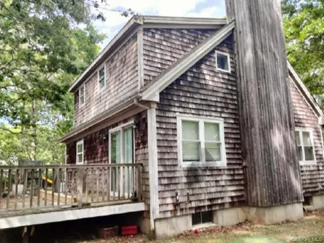 2 President Street, East Hampton, NY, 3 Bedrooms Bedrooms, 7 Rooms Rooms,2 BathroomsBathrooms,Residential,For Rent,President,0,1037111 2 President Street, East Hampton, NY, 3 Bedrooms Bedrooms, 7 Rooms Rooms,2 BathroomsBathrooms,Residential,For Rent,President,0,1037111