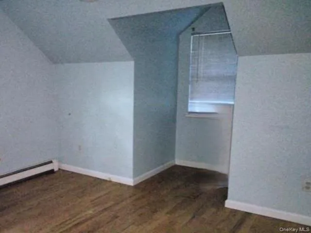 2 President Street, East Hampton, NY, 3 Bedrooms Bedrooms, 7 Rooms Rooms,2 BathroomsBathrooms,Residential,For Rent,President,0,1037111 2 President Street, East Hampton, NY, 3 Bedrooms Bedrooms, 7 Rooms Rooms,2 BathroomsBathrooms,Residential,For Rent,President,0,1037111
