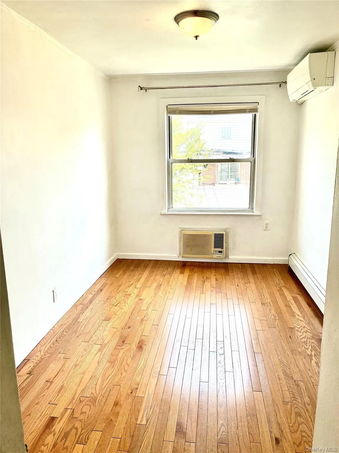 77-47 166th Street, New York, NY, 4 Bedrooms Bedrooms, 6 Rooms Rooms,1 BathroomBathrooms,Residential Lease,For Rent,166th,0,1037112 77-47 166th Street, New York, NY, 4 Bedrooms Bedrooms, 6 Rooms Rooms,1 BathroomBathrooms,Residential Lease,For Rent,166th,0,1037112