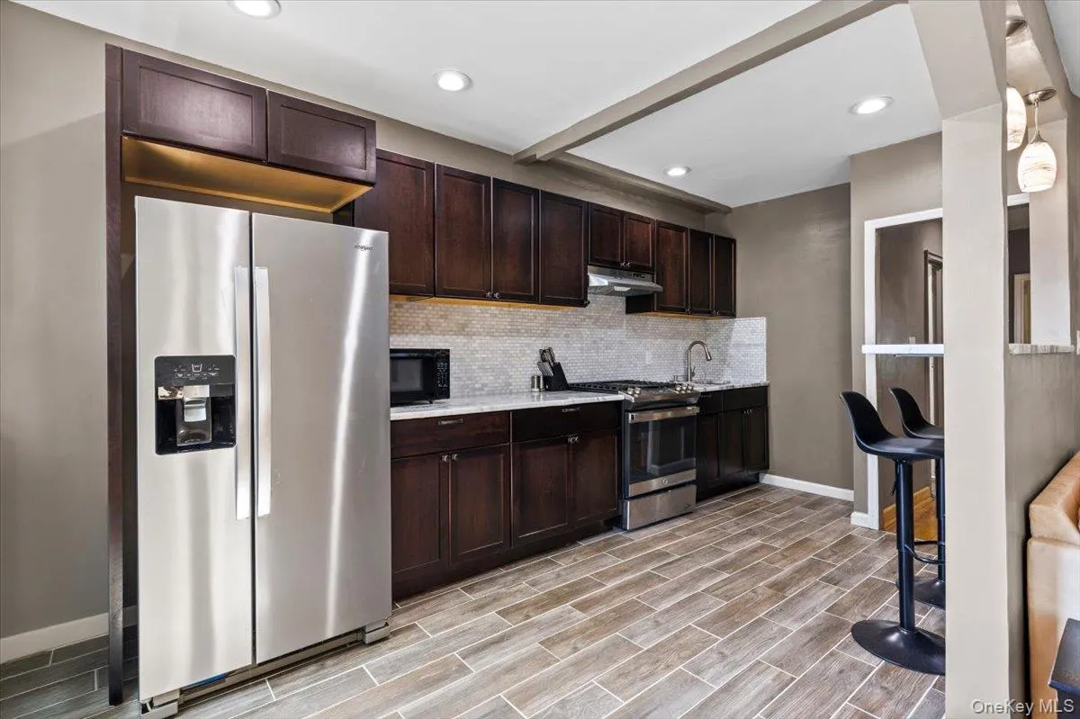 11614 Nashville Boulevard, New York, NY, 3 Bedrooms Bedrooms, 8 Rooms Rooms,2 BathroomsBathrooms,Residential,For Rent,Nashville,0,1037117 11614 Nashville Boulevard, New York, NY, 3 Bedrooms Bedrooms, 8 Rooms Rooms,2 BathroomsBathrooms,Residential,For Rent,Nashville,0,1037117