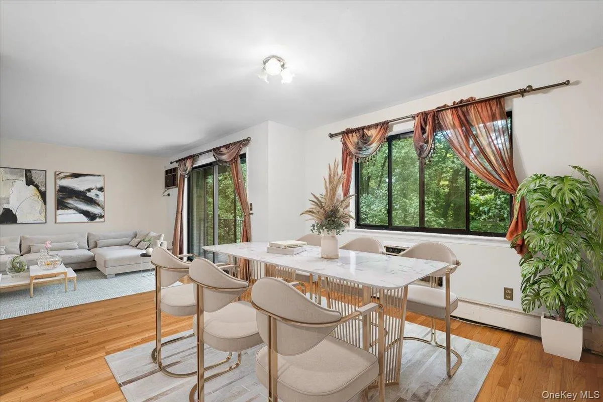 Dining area view 3 -virtually staged Dining area view 3 -virtually staged