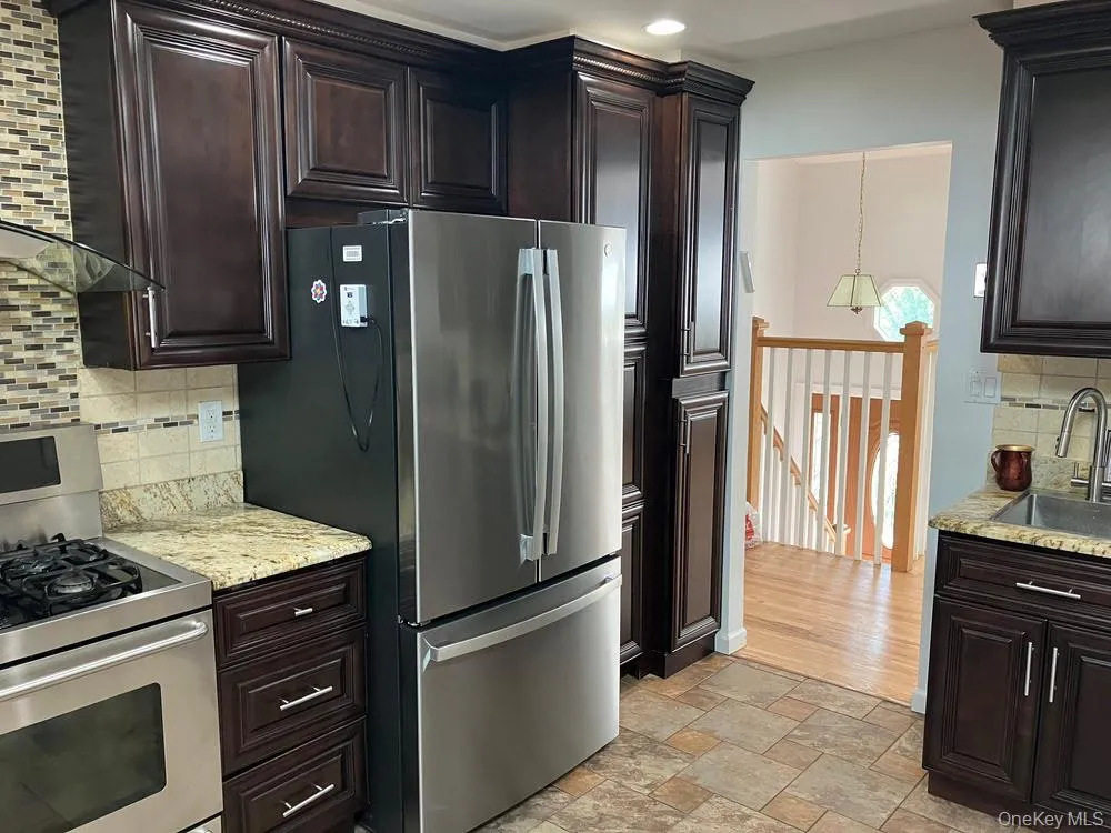 22 Lorna Lane, Ramapo, NY, 5 Bedrooms Bedrooms, 11 Rooms Rooms,3 BathroomsBathrooms,Residential,For Rent,Lorna,0,1037122 22 Lorna Lane, Ramapo, NY, 5 Bedrooms Bedrooms, 11 Rooms Rooms,3 BathroomsBathrooms,Residential,For Rent,Lorna,0,1037122