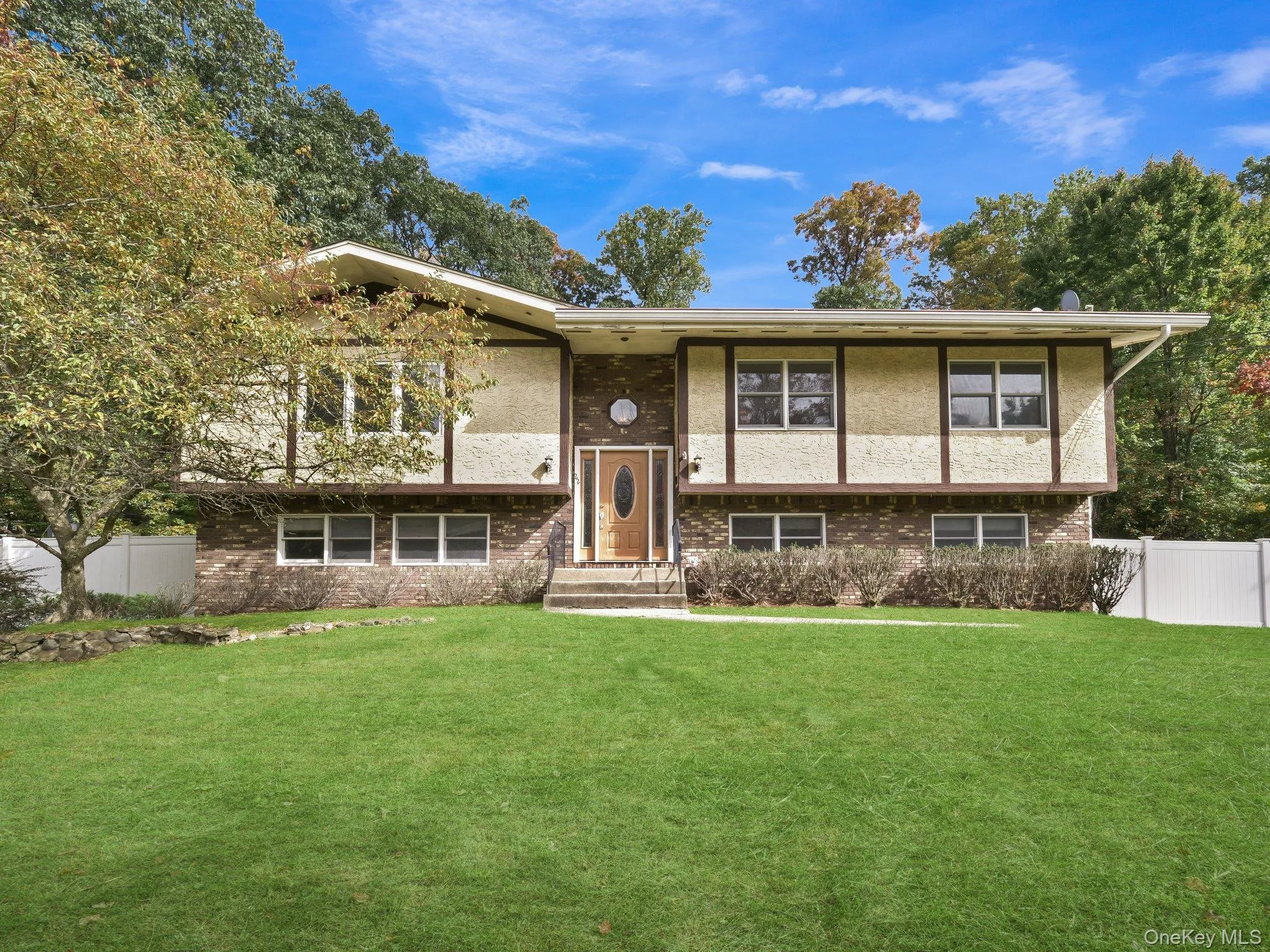 22 Lorna Lane, Ramapo, NY, 5 Bedrooms Bedrooms, 11 Rooms Rooms,3 BathroomsBathrooms,Residential,For Rent,Lorna,0,1037122 22 Lorna Lane, Ramapo, NY, 5 Bedrooms Bedrooms, 11 Rooms Rooms,3 BathroomsBathrooms,Residential,For Rent,Lorna,0,1037122