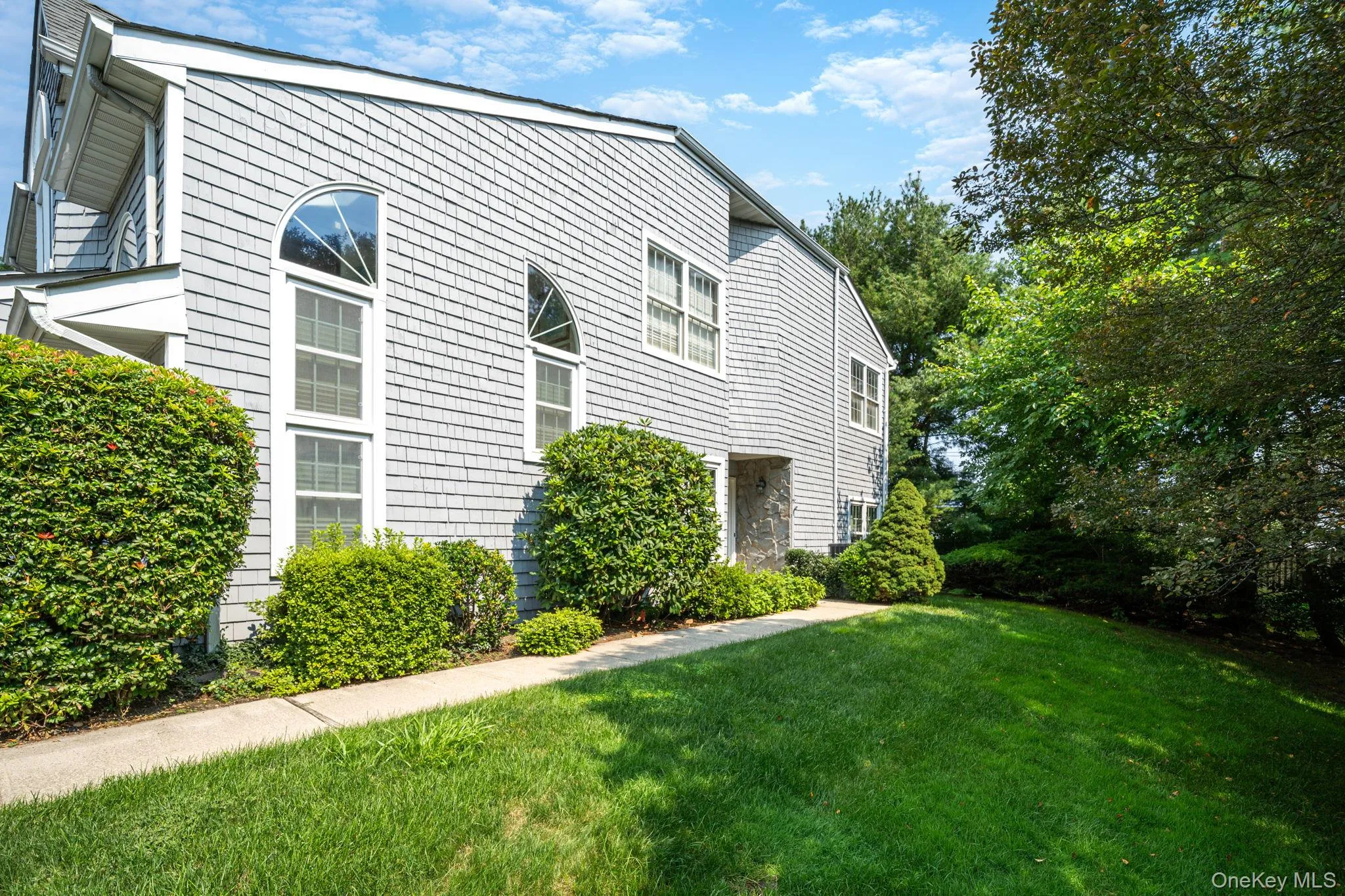188 Lakebridge Drive, Smithtown, NY, 2 Bedrooms Bedrooms, 6 Rooms Rooms,2 BathroomsBathrooms,Residential,For Rent,Lakebridge,0,1037124 188 Lakebridge Drive, Smithtown, NY, 2 Bedrooms Bedrooms, 6 Rooms Rooms,2 BathroomsBathrooms,Residential,For Rent,Lakebridge,0,1037124