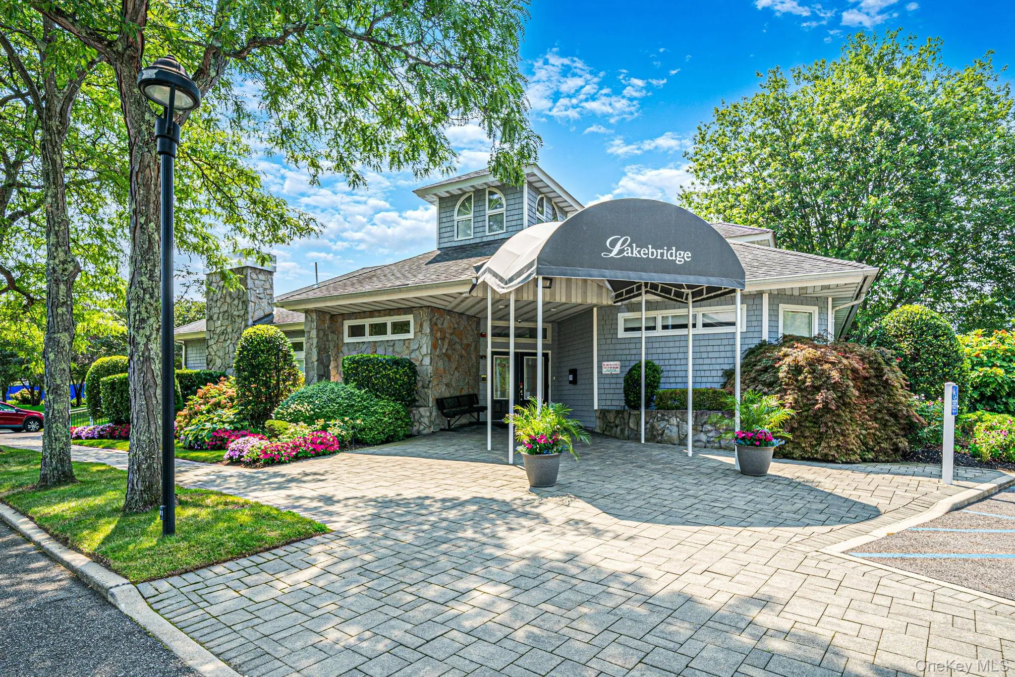 188 Lakebridge Drive, Smithtown, NY, 2 Bedrooms Bedrooms, 6 Rooms Rooms,2 BathroomsBathrooms,Residential,For Rent,Lakebridge,0,1037124 188 Lakebridge Drive, Smithtown, NY, 2 Bedrooms Bedrooms, 6 Rooms Rooms,2 BathroomsBathrooms,Residential,For Rent,Lakebridge,0,1037124