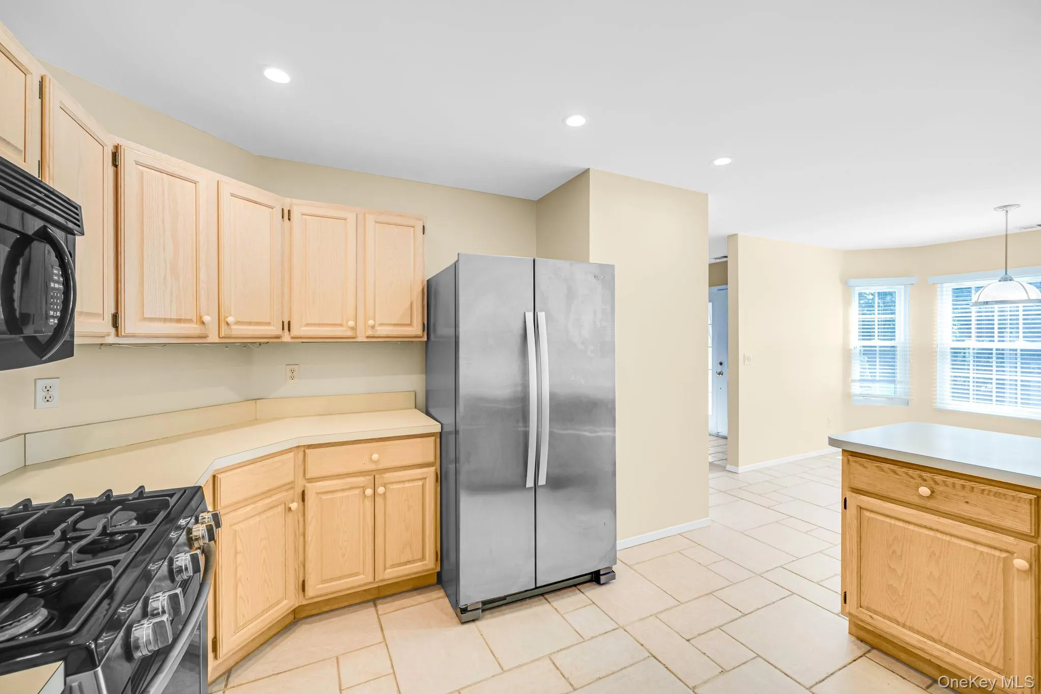 188 Lakebridge Drive, Smithtown, NY, 2 Bedrooms Bedrooms, 6 Rooms Rooms,2 BathroomsBathrooms,Residential,For Rent,Lakebridge,0,1037124 188 Lakebridge Drive, Smithtown, NY, 2 Bedrooms Bedrooms, 6 Rooms Rooms,2 BathroomsBathrooms,Residential,For Rent,Lakebridge,0,1037124