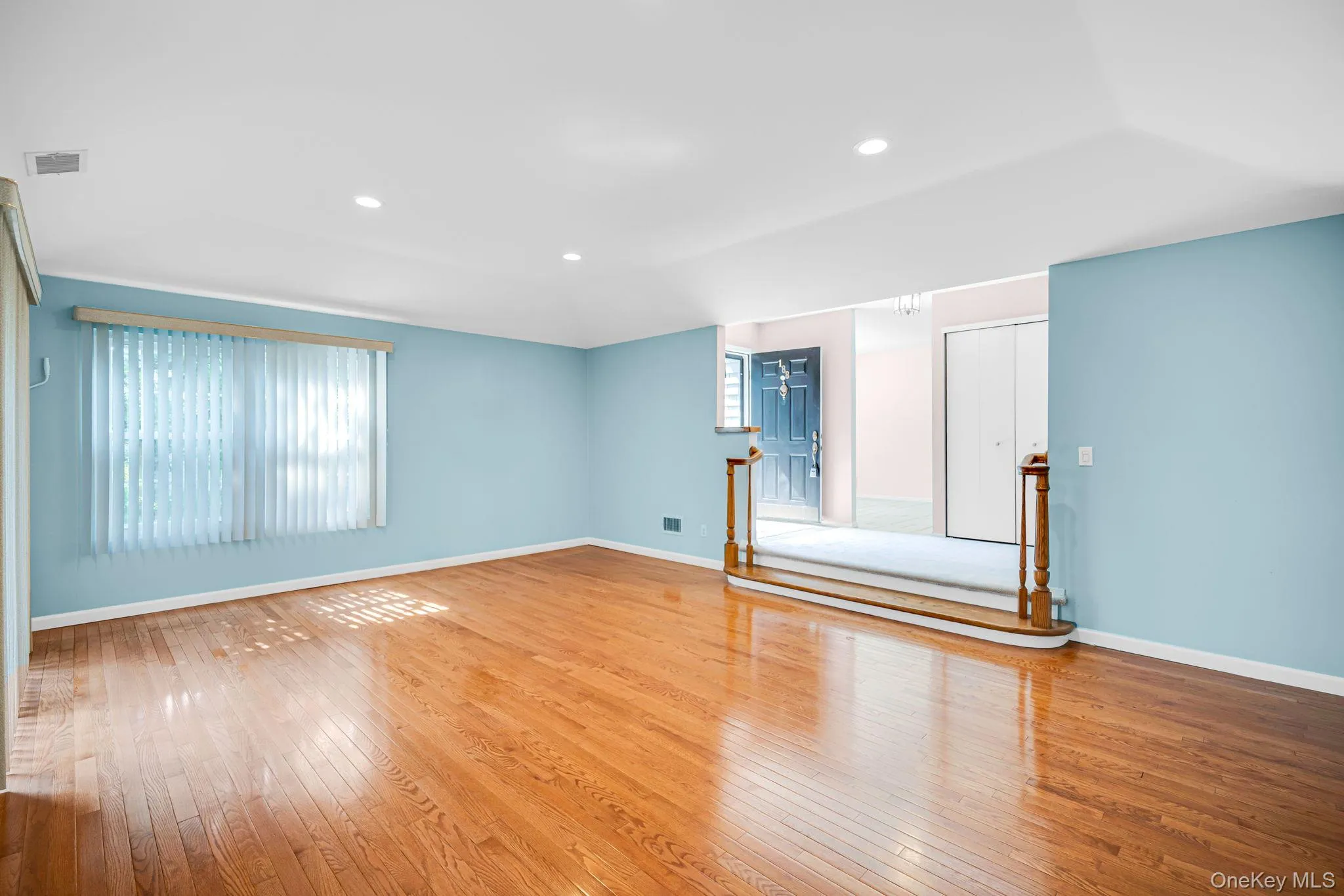 188 Lakebridge Drive, Smithtown, NY, 2 Bedrooms Bedrooms, 6 Rooms Rooms,2 BathroomsBathrooms,Residential,For Rent,Lakebridge,0,1037124 188 Lakebridge Drive, Smithtown, NY, 2 Bedrooms Bedrooms, 6 Rooms Rooms,2 BathroomsBathrooms,Residential,For Rent,Lakebridge,0,1037124