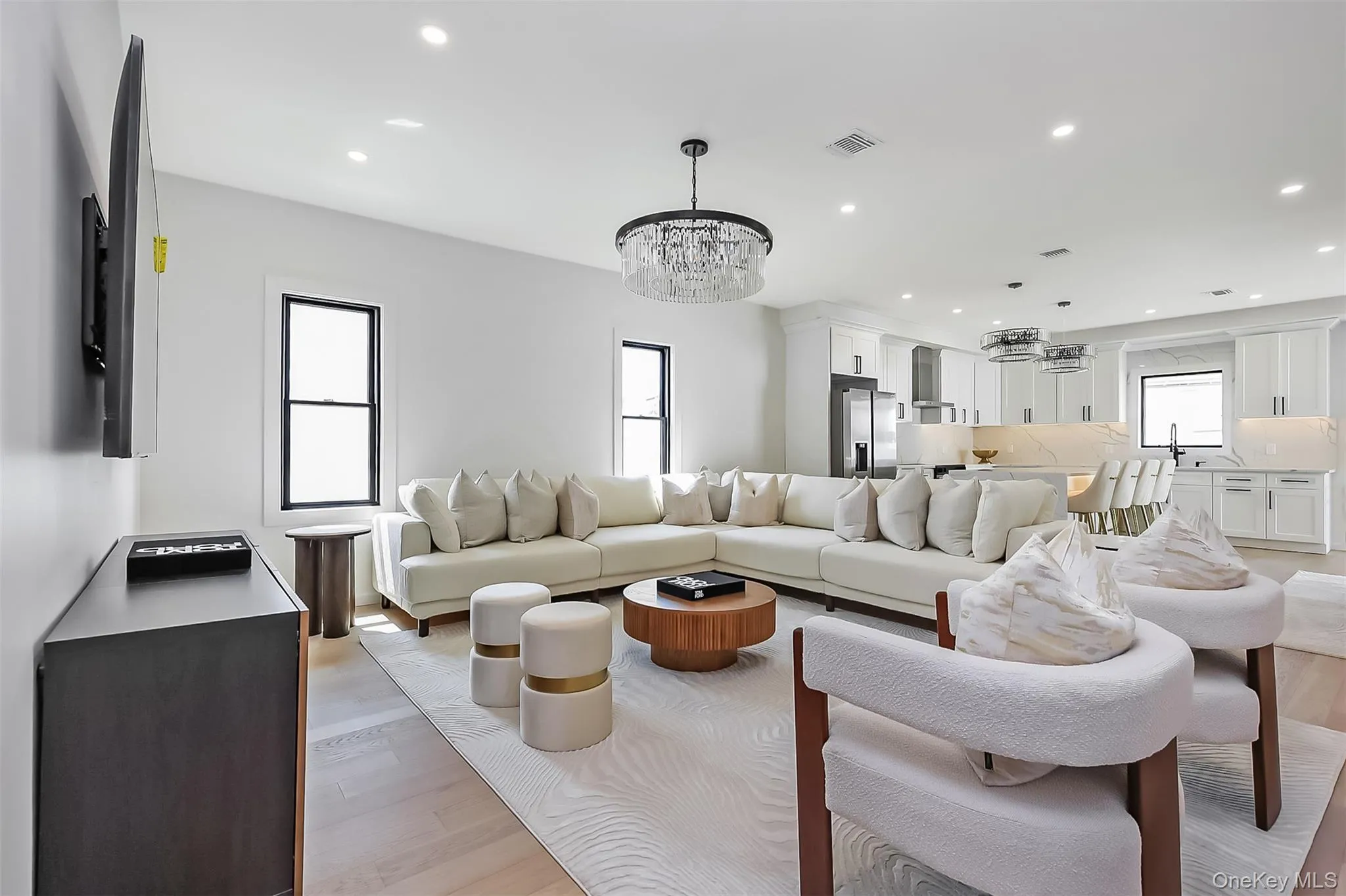 12 Slate Lane, Hempstead, NY, 6 Bedrooms Bedrooms, 10 Rooms Rooms,4 BathroomsBathrooms,Residential,For Rent,Slate,0,1037126 12 Slate Lane, Hempstead, NY, 6 Bedrooms Bedrooms, 10 Rooms Rooms,4 BathroomsBathrooms,Residential,For Rent,Slate,0,1037126