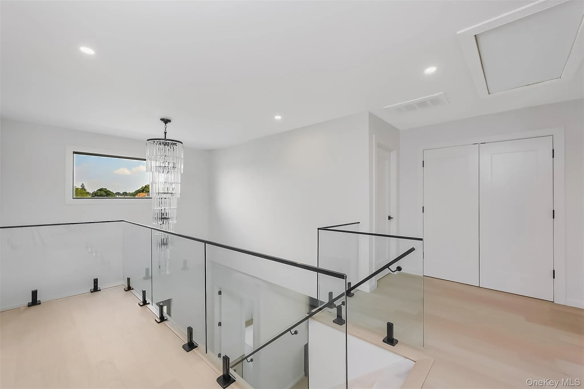12 Slate Lane, Hempstead, NY, 6 Bedrooms Bedrooms, 10 Rooms Rooms,4 BathroomsBathrooms,Residential,For Rent,Slate,0,1037126 12 Slate Lane, Hempstead, NY, 6 Bedrooms Bedrooms, 10 Rooms Rooms,4 BathroomsBathrooms,Residential,For Rent,Slate,0,1037126