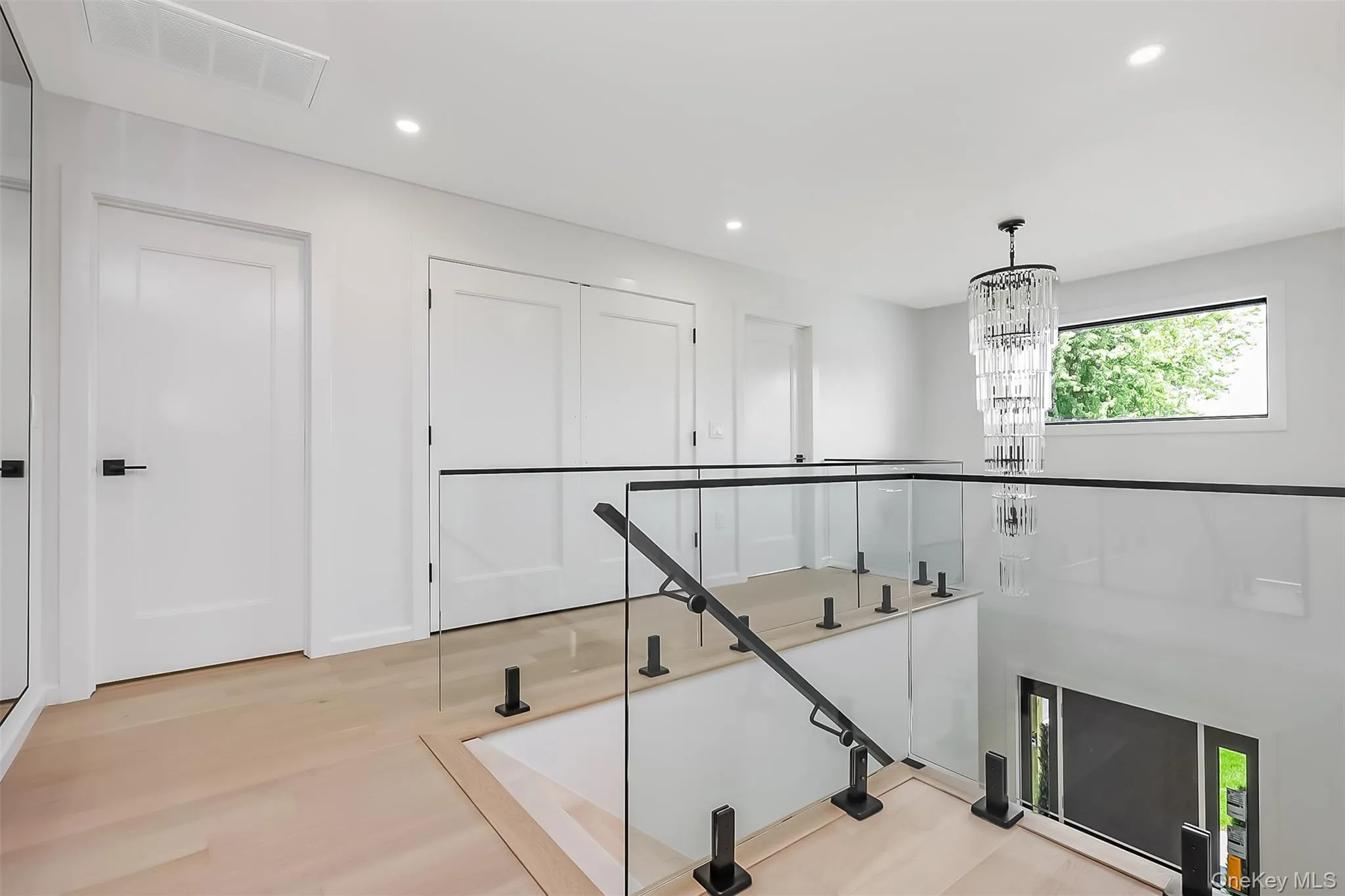 12 Slate Lane, Hempstead, NY, 6 Bedrooms Bedrooms, 10 Rooms Rooms,4 BathroomsBathrooms,Residential,For Rent,Slate,0,1037126 12 Slate Lane, Hempstead, NY, 6 Bedrooms Bedrooms, 10 Rooms Rooms,4 BathroomsBathrooms,Residential,For Rent,Slate,0,1037126