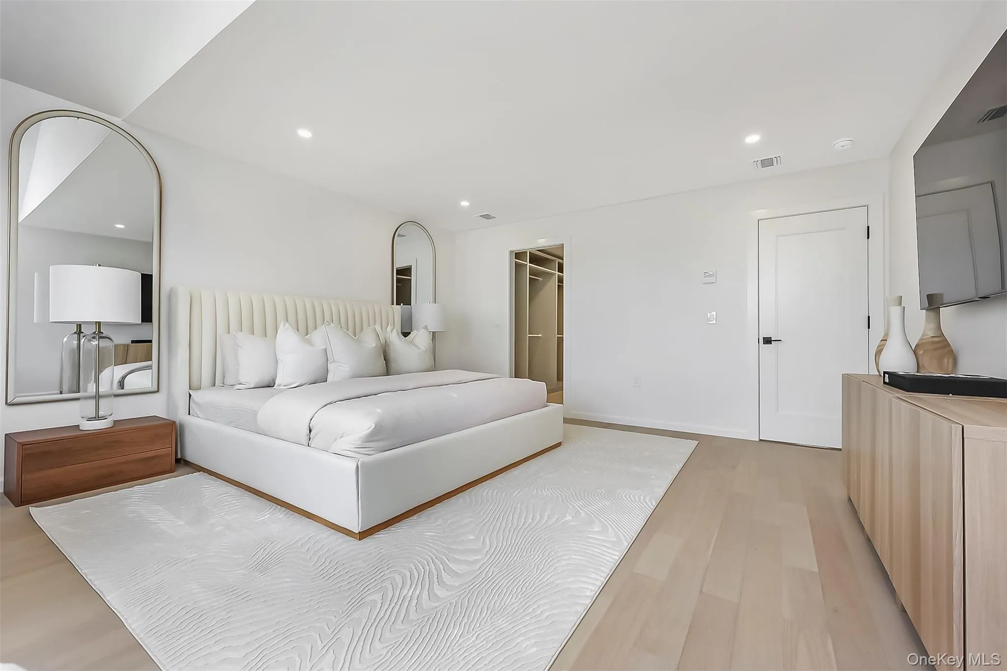 12 Slate Lane, Hempstead, NY, 6 Bedrooms Bedrooms, 10 Rooms Rooms,4 BathroomsBathrooms,Residential,For Rent,Slate,0,1037126 12 Slate Lane, Hempstead, NY, 6 Bedrooms Bedrooms, 10 Rooms Rooms,4 BathroomsBathrooms,Residential,For Rent,Slate,0,1037126