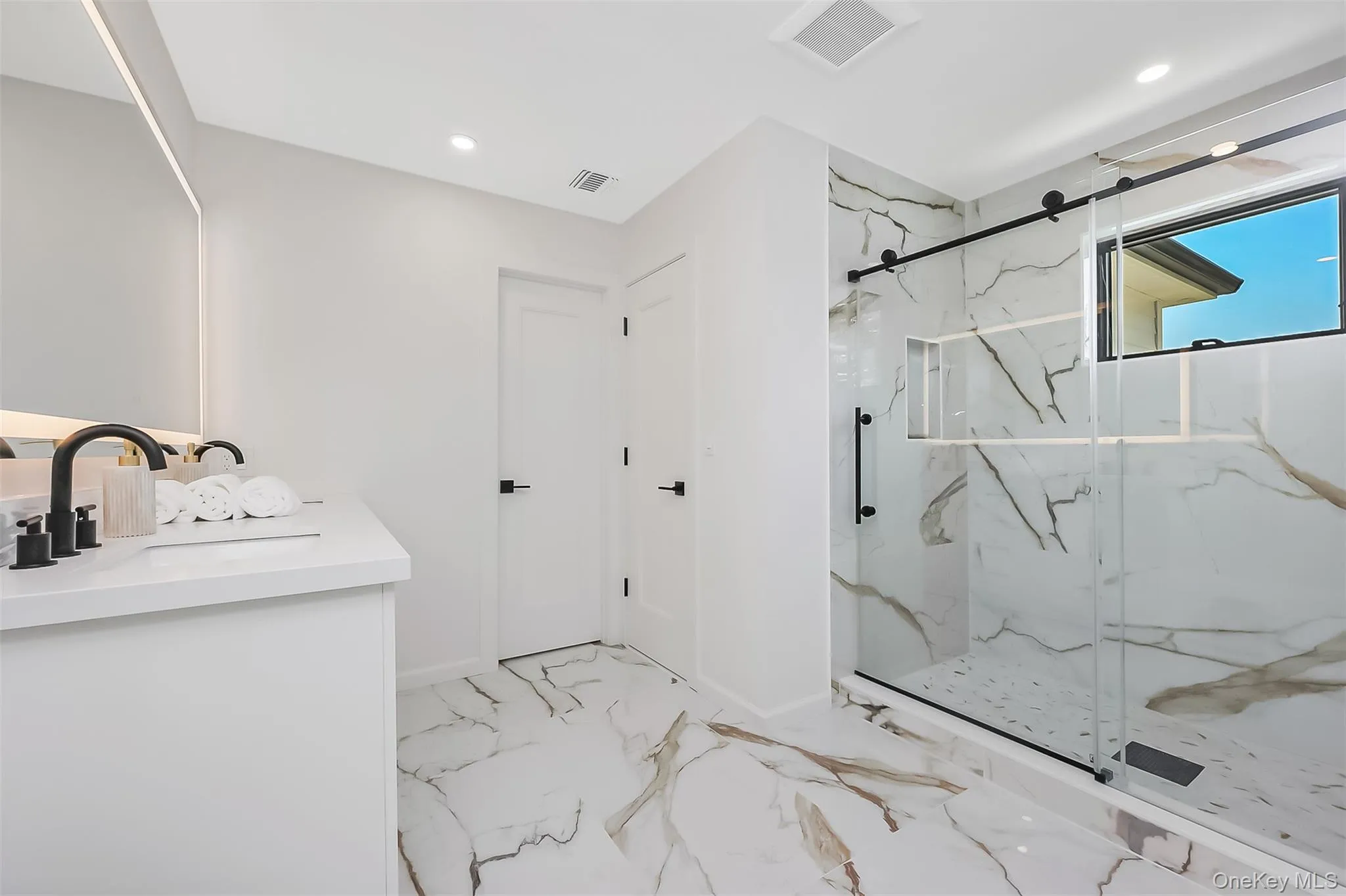 12 Slate Lane, Hempstead, NY, 6 Bedrooms Bedrooms, 10 Rooms Rooms,4 BathroomsBathrooms,Residential,For Rent,Slate,0,1037126 12 Slate Lane, Hempstead, NY, 6 Bedrooms Bedrooms, 10 Rooms Rooms,4 BathroomsBathrooms,Residential,For Rent,Slate,0,1037126