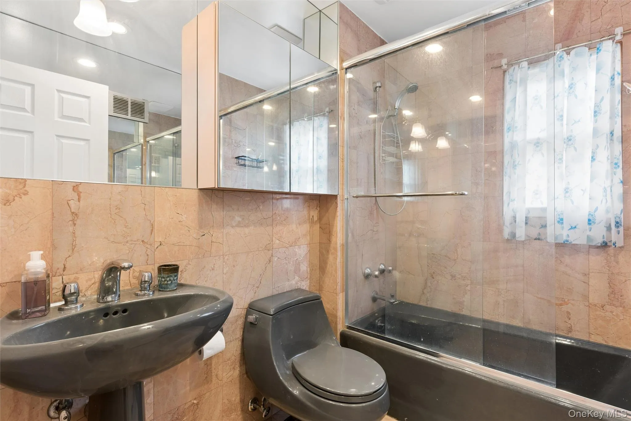 22 Briarcliff Drive, Hempstead, NY, 3 Bedrooms Bedrooms, 8 Rooms Rooms,2 BathroomsBathrooms,Residential,For Rent,Briarcliff,0,1037127 22 Briarcliff Drive, Hempstead, NY, 3 Bedrooms Bedrooms, 8 Rooms Rooms,2 BathroomsBathrooms,Residential,For Rent,Briarcliff,0,1037127