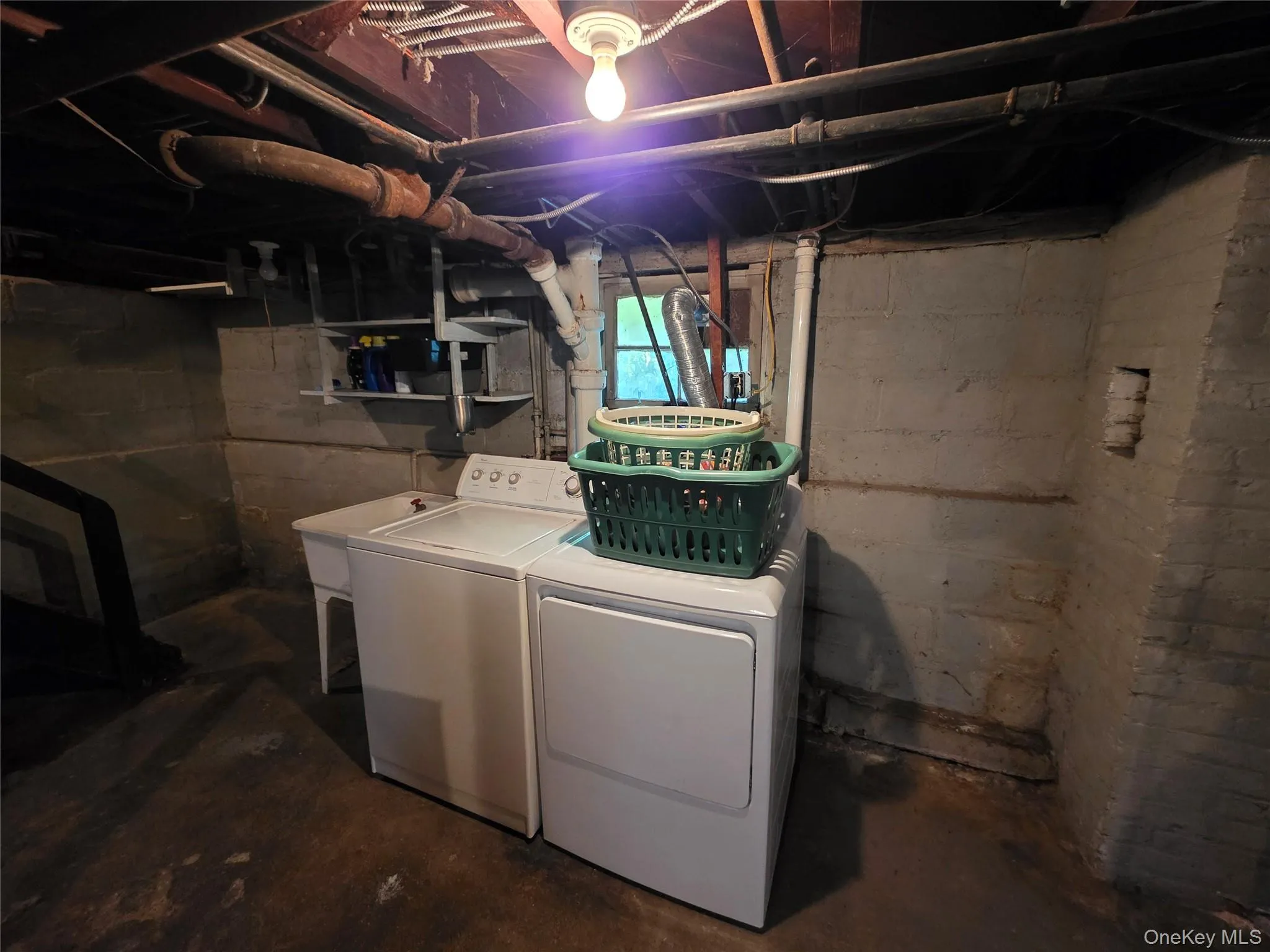 416 Minnieford Avenue, New York, NY, 2 Bedrooms Bedrooms, 5 Rooms Rooms,1 BathroomBathrooms,Residential,For Rent,Minnieford,0,1037128 416 Minnieford Avenue, New York, NY, 2 Bedrooms Bedrooms, 5 Rooms Rooms,1 BathroomBathrooms,Residential,For Rent,Minnieford,0,1037128