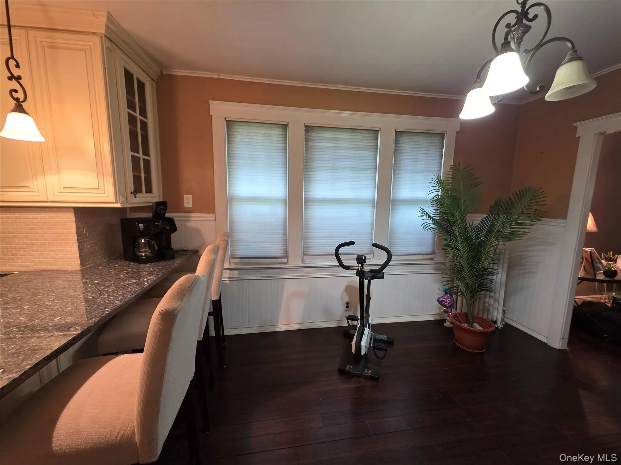 416 Minnieford Avenue, New York, NY, 2 Bedrooms Bedrooms, 5 Rooms Rooms,1 BathroomBathrooms,Residential,For Rent,Minnieford,0,1037128 416 Minnieford Avenue, New York, NY, 2 Bedrooms Bedrooms, 5 Rooms Rooms,1 BathroomBathrooms,Residential,For Rent,Minnieford,0,1037128