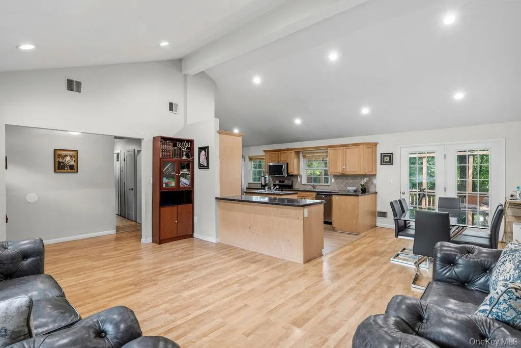 19 Glenbrook Road, Ramapo, NY, 5 Bedrooms Bedrooms, 10 Rooms Rooms,3 BathroomsBathrooms,Residential,For Rent,Glenbrook,0,1037132 19 Glenbrook Road, Ramapo, NY, 5 Bedrooms Bedrooms, 10 Rooms Rooms,3 BathroomsBathrooms,Residential,For Rent,Glenbrook,0,1037132