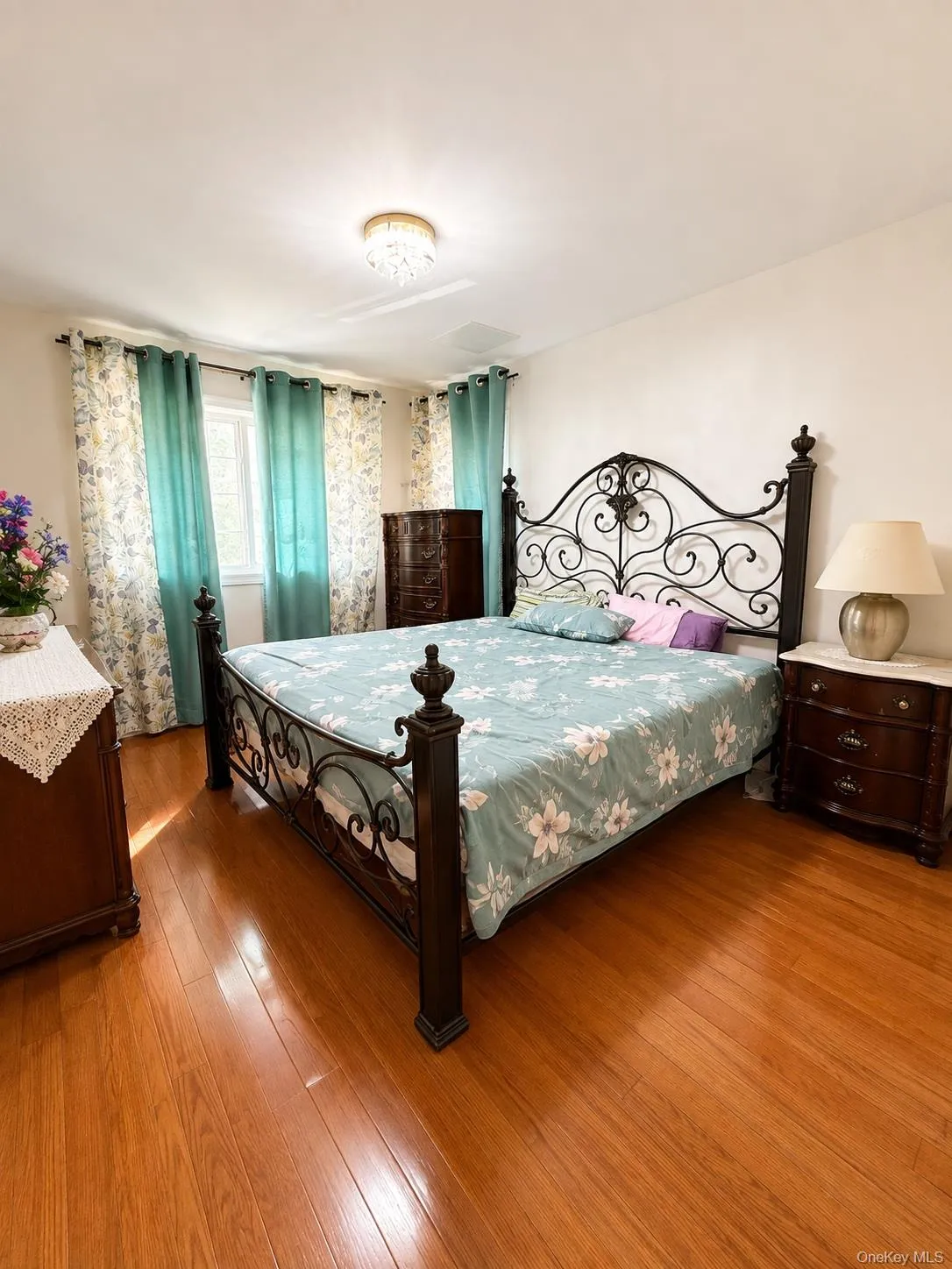 27 Barrypark Court, North Hempstead, NY, 4 Bedrooms Bedrooms, 11 Rooms Rooms,3 BathroomsBathrooms,Residential,For Rent,Barrypark,0,1037139 27 Barrypark Court, North Hempstead, NY, 4 Bedrooms Bedrooms, 11 Rooms Rooms,3 BathroomsBathrooms,Residential,For Rent,Barrypark,0,1037139