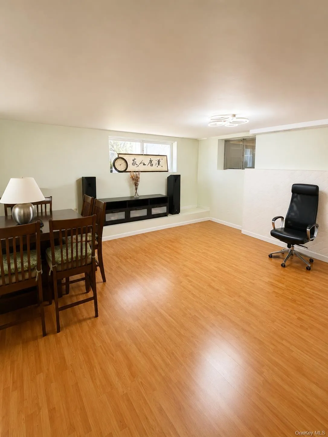 27 Barrypark Court, North Hempstead, NY, 4 Bedrooms Bedrooms, 11 Rooms Rooms,3 BathroomsBathrooms,Residential,For Rent,Barrypark,0,1037139 27 Barrypark Court, North Hempstead, NY, 4 Bedrooms Bedrooms, 11 Rooms Rooms,3 BathroomsBathrooms,Residential,For Rent,Barrypark,0,1037139