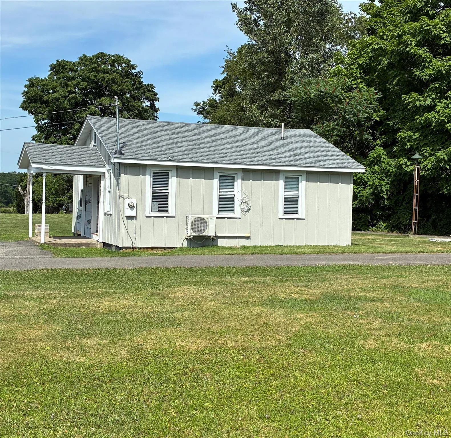 4607 Route 209, Rochester, NY, 1 Bedroom Bedrooms, 4 Rooms Rooms,1 BathroomBathrooms,Residential Lease,For Rent,Route 209,0,1037146 4607 Route 209, Rochester, NY, 1 Bedroom Bedrooms, 4 Rooms Rooms,1 BathroomBathrooms,Residential Lease,For Rent,Route 209,0,1037146