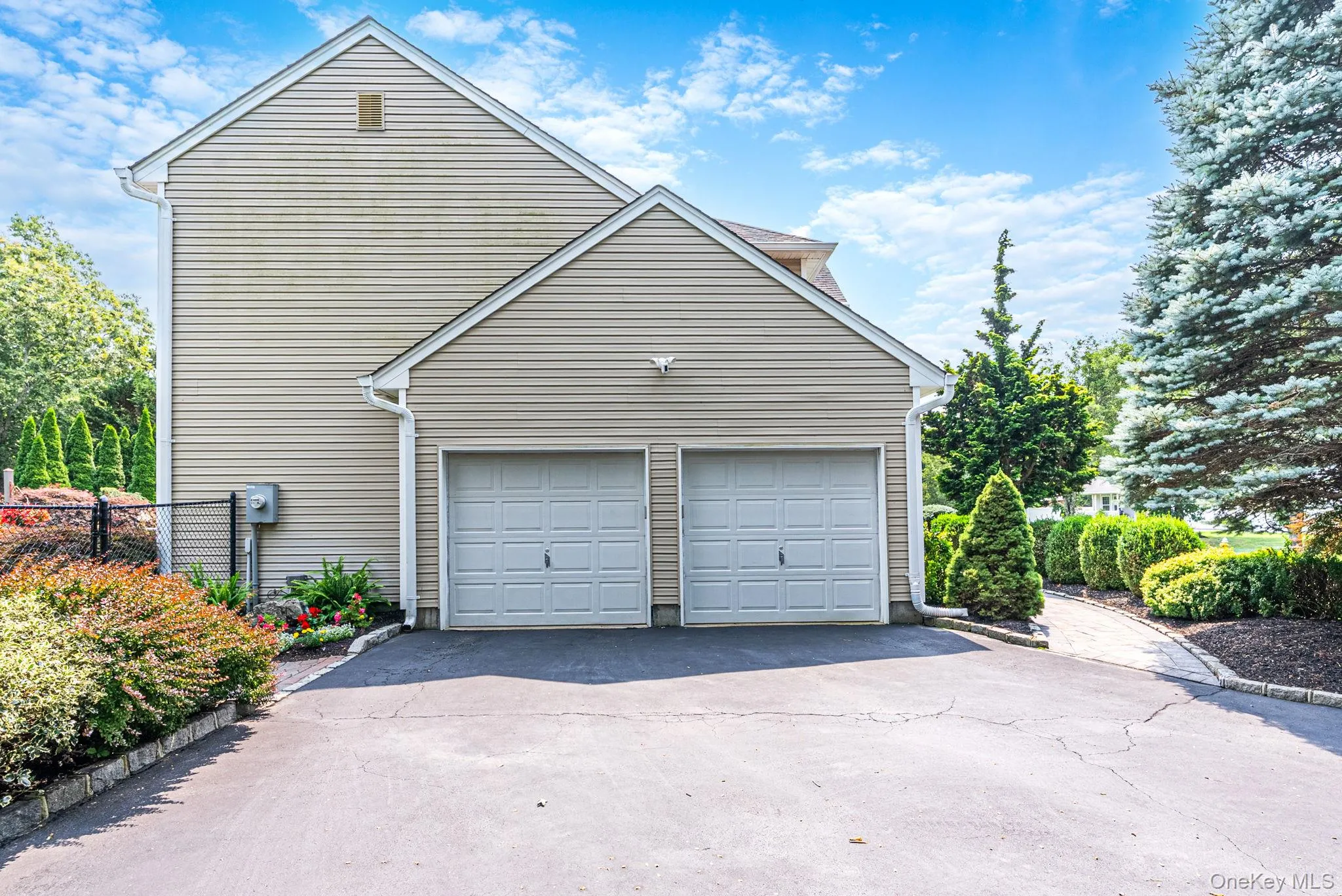 11 Horstead Court, Brookhaven, NY, 4 Bedrooms Bedrooms, 8 Rooms Rooms,2 BathroomsBathrooms,Residential,For Rent,Horstead,0,1037150 11 Horstead Court, Brookhaven, NY, 4 Bedrooms Bedrooms, 8 Rooms Rooms,2 BathroomsBathrooms,Residential,For Rent,Horstead,0,1037150