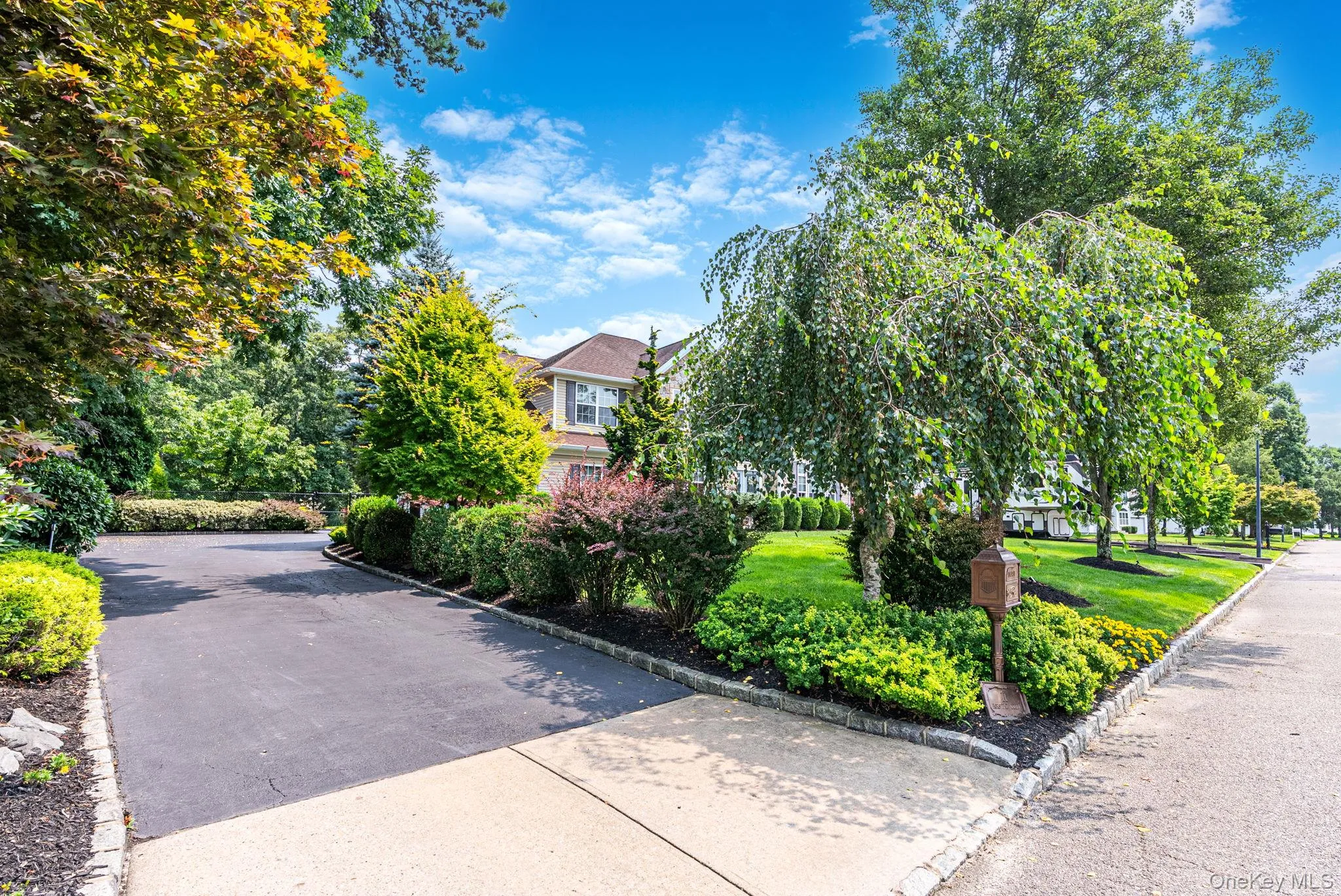 11 Horstead Court, Brookhaven, NY, 4 Bedrooms Bedrooms, 8 Rooms Rooms,2 BathroomsBathrooms,Residential,For Rent,Horstead,0,1037150 11 Horstead Court, Brookhaven, NY, 4 Bedrooms Bedrooms, 8 Rooms Rooms,2 BathroomsBathrooms,Residential,For Rent,Horstead,0,1037150