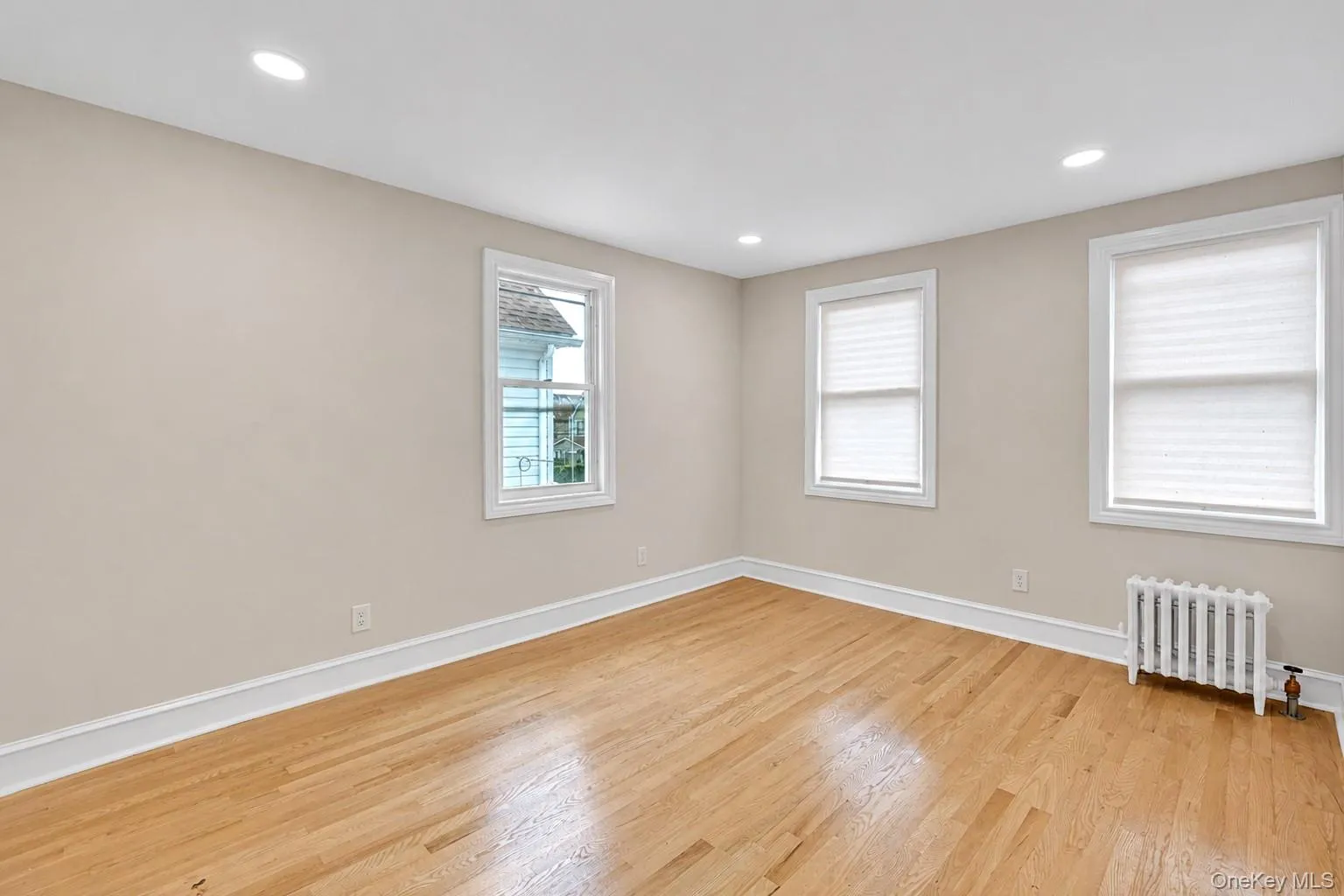 11425 210th Street, New York, NY, 4 Bedrooms Bedrooms, 10 Rooms Rooms,2 BathroomsBathrooms,Residential,For Rent,210th,0,1037159 11425 210th Street, New York, NY, 4 Bedrooms Bedrooms, 10 Rooms Rooms,2 BathroomsBathrooms,Residential,For Rent,210th,0,1037159
