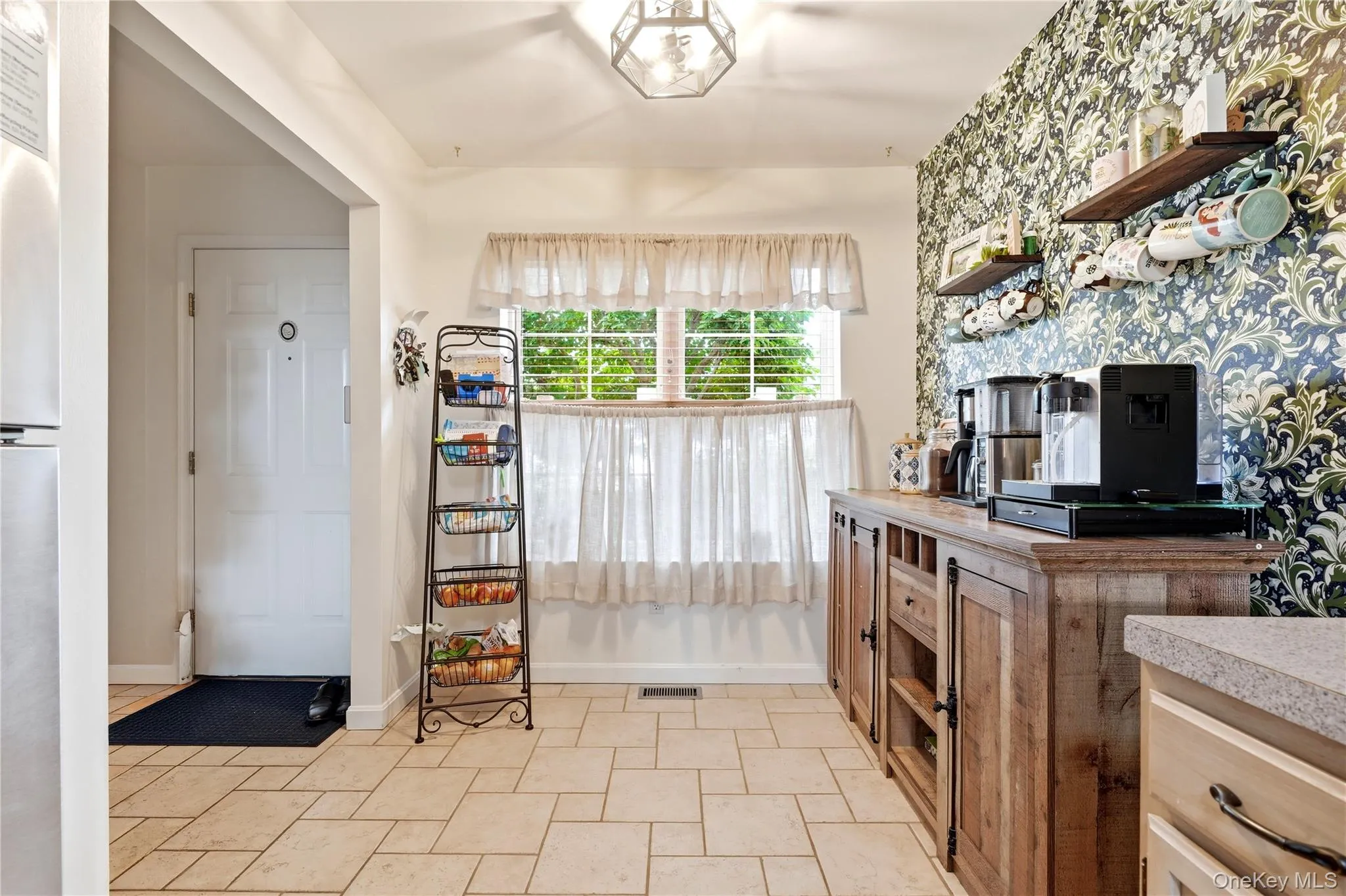 21 Broadlawn Drive, Islip, NY, 2 Bedrooms Bedrooms, 6 Rooms Rooms,1 BathroomBathrooms,Residential,For Rent,Broadlawn,0,1037168 21 Broadlawn Drive, Islip, NY, 2 Bedrooms Bedrooms, 6 Rooms Rooms,1 BathroomBathrooms,Residential,For Rent,Broadlawn,0,1037168