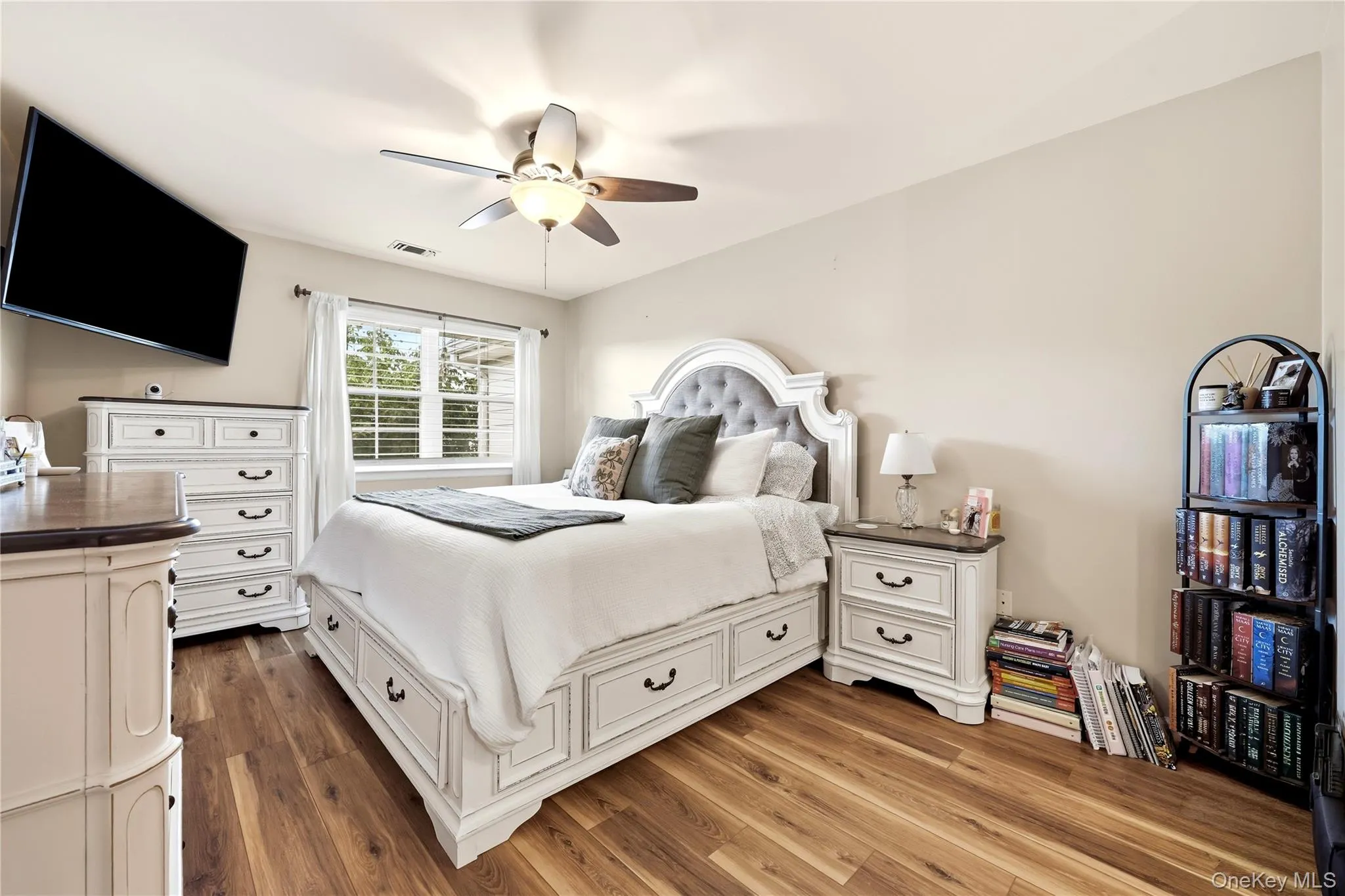 21 Broadlawn Drive, Islip, NY, 2 Bedrooms Bedrooms, 6 Rooms Rooms,1 BathroomBathrooms,Residential,For Rent,Broadlawn,0,1037168 21 Broadlawn Drive, Islip, NY, 2 Bedrooms Bedrooms, 6 Rooms Rooms,1 BathroomBathrooms,Residential,For Rent,Broadlawn,0,1037168