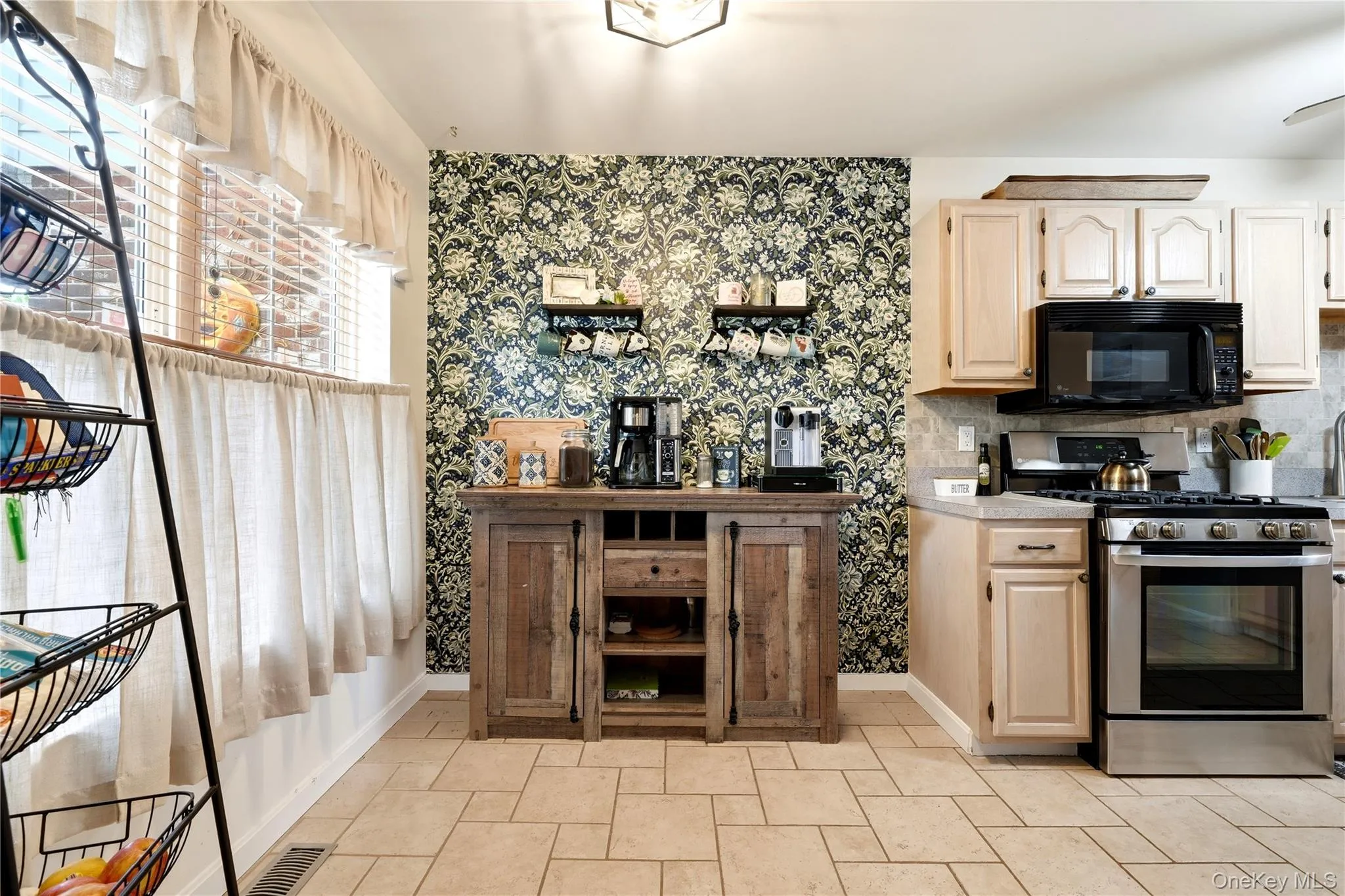 21 Broadlawn Drive, Islip, NY, 2 Bedrooms Bedrooms, 6 Rooms Rooms,1 BathroomBathrooms,Residential,For Rent,Broadlawn,0,1037168 21 Broadlawn Drive, Islip, NY, 2 Bedrooms Bedrooms, 6 Rooms Rooms,1 BathroomBathrooms,Residential,For Rent,Broadlawn,0,1037168