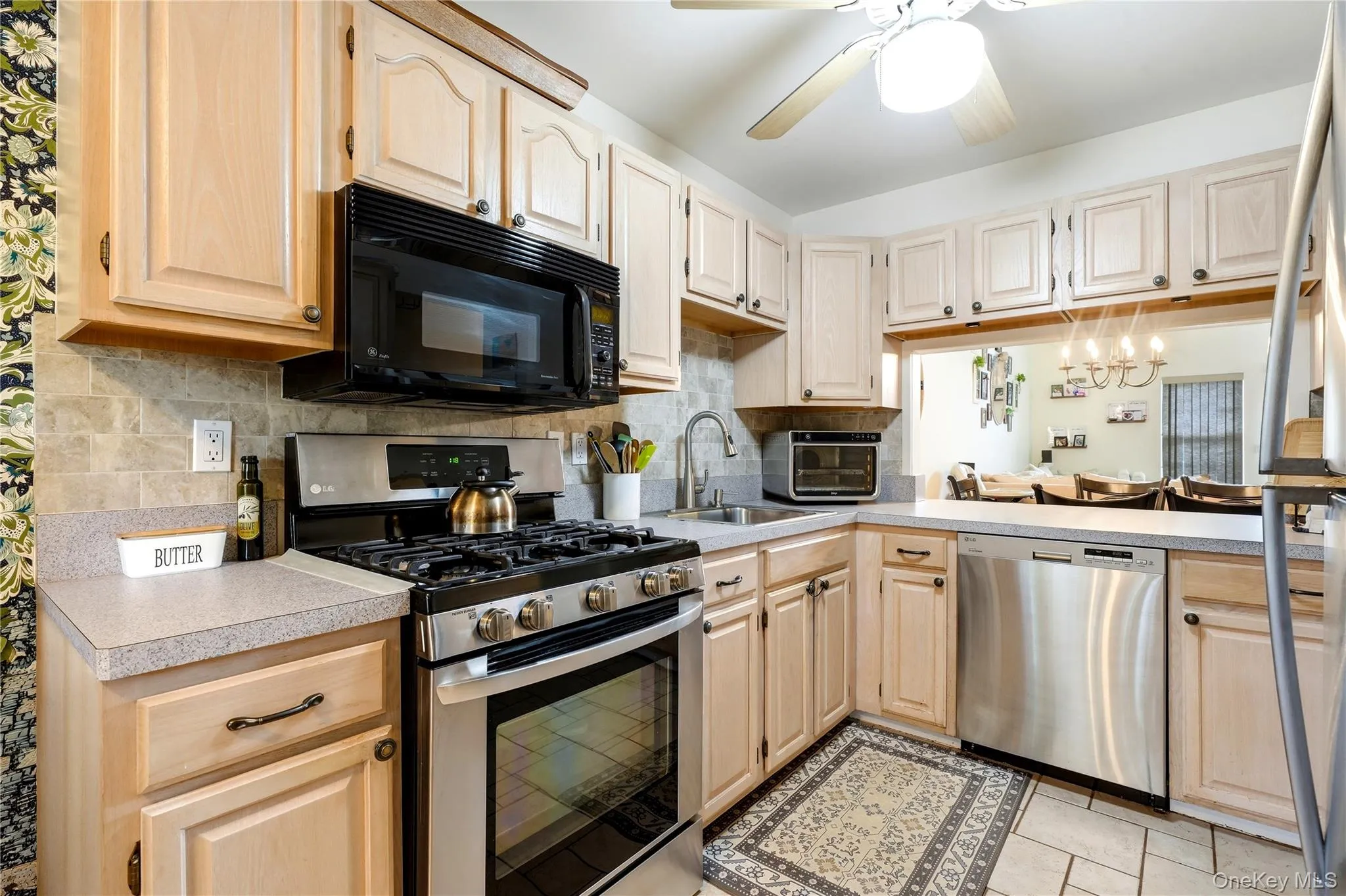 21 Broadlawn Drive, Islip, NY, 2 Bedrooms Bedrooms, 6 Rooms Rooms,1 BathroomBathrooms,Residential,For Rent,Broadlawn,0,1037168 21 Broadlawn Drive, Islip, NY, 2 Bedrooms Bedrooms, 6 Rooms Rooms,1 BathroomBathrooms,Residential,For Rent,Broadlawn,0,1037168