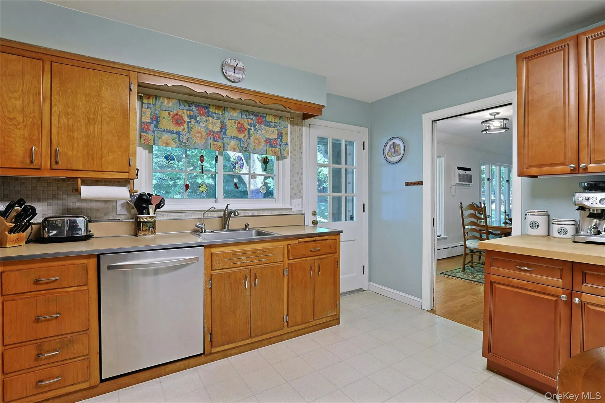 10 Linda Drive, Ramapo, NY, 5 Bedrooms Bedrooms, 12 Rooms Rooms,2 BathroomsBathrooms,Residential,For Rent,Linda,0,1037173 10 Linda Drive, Ramapo, NY, 5 Bedrooms Bedrooms, 12 Rooms Rooms,2 BathroomsBathrooms,Residential,For Rent,Linda,0,1037173