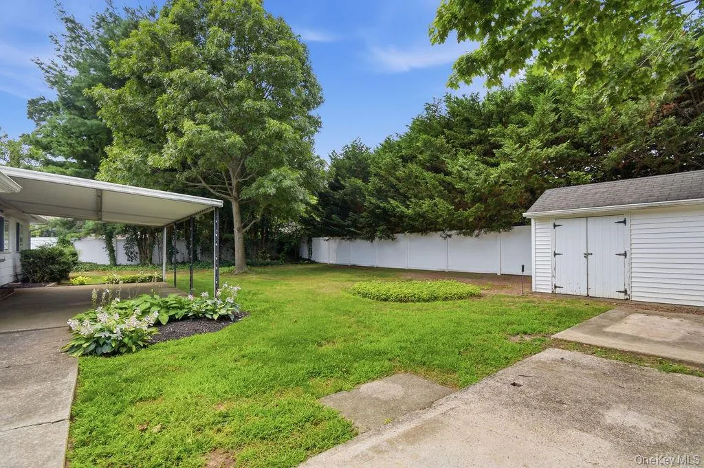 6 Budenos Drive, Islip, NY, 3 Bedrooms Bedrooms, 10 Rooms Rooms,1 BathroomBathrooms,Residential,For Rent,Budenos,0,1037177 6 Budenos Drive, Islip, NY, 3 Bedrooms Bedrooms, 10 Rooms Rooms,1 BathroomBathrooms,Residential,For Rent,Budenos,0,1037177